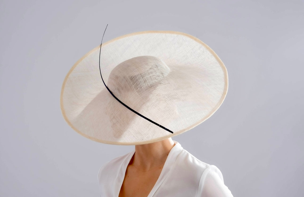 Pamela Chloe beige con raqui