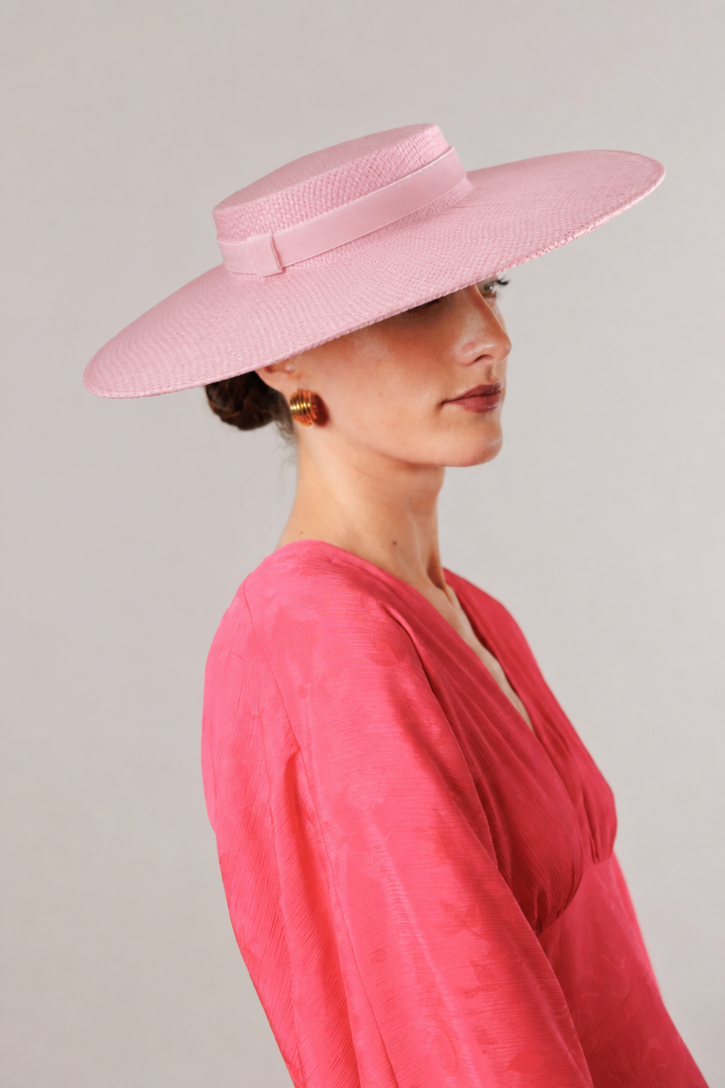 Canotier Amazona rosa con cita de terciopelo