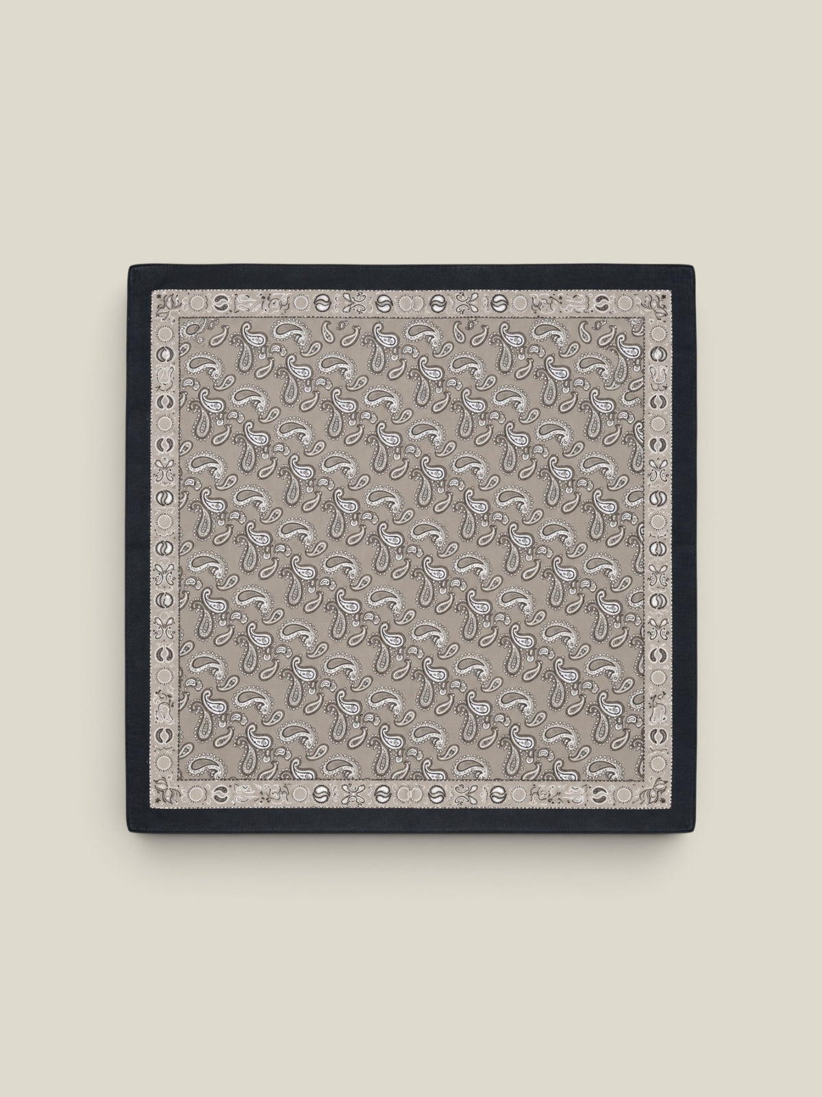 Pañuelo Clásico beige y negro