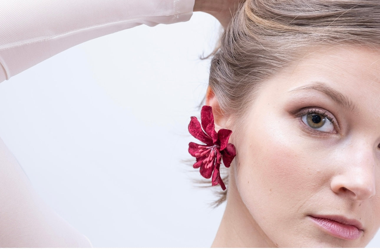 Pendientes Corola vino