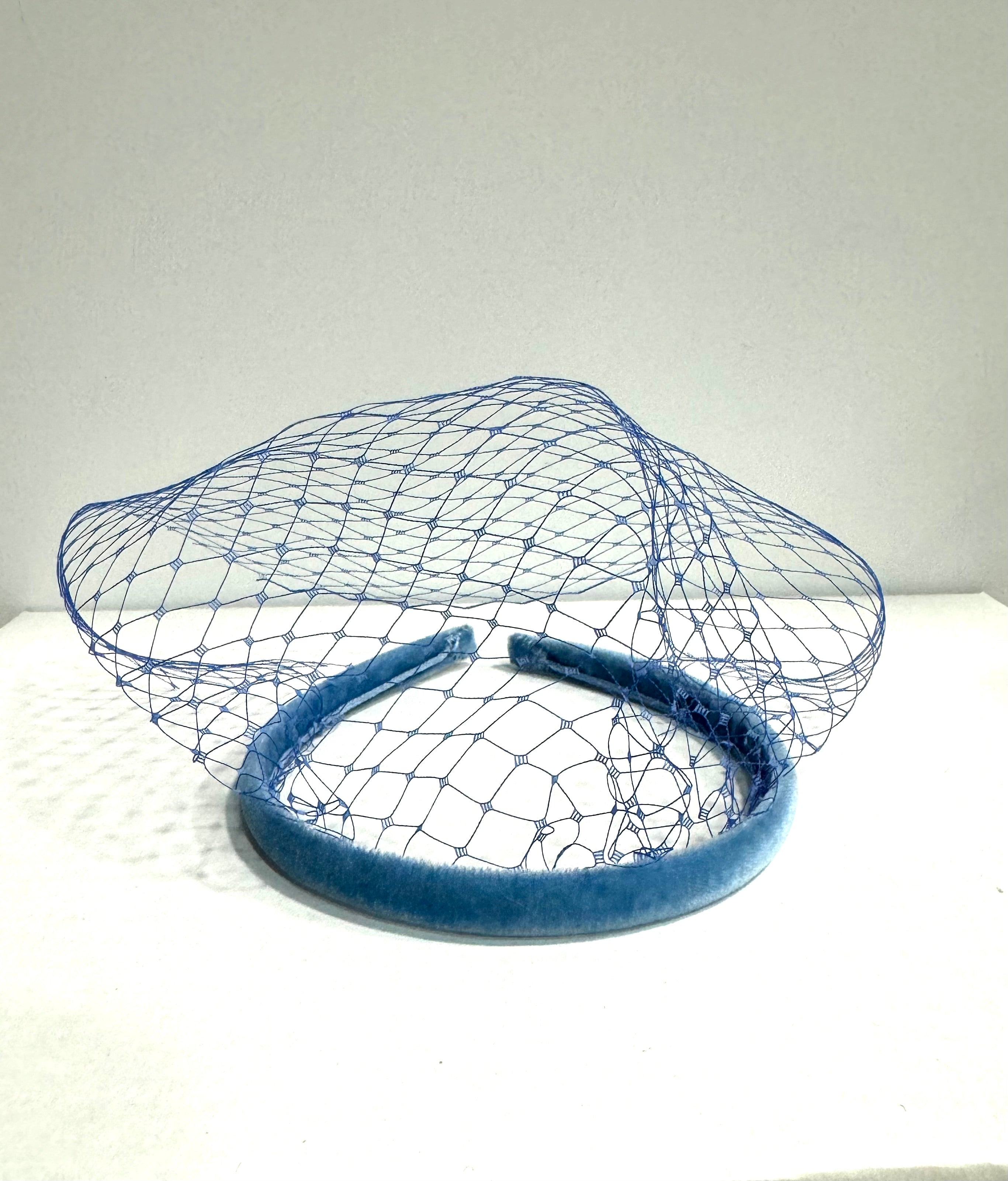 Diadema Carolina petite azul pastel