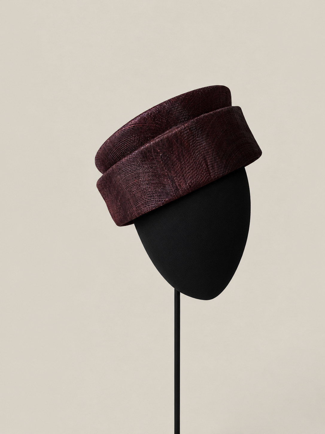 Claude beige helmet