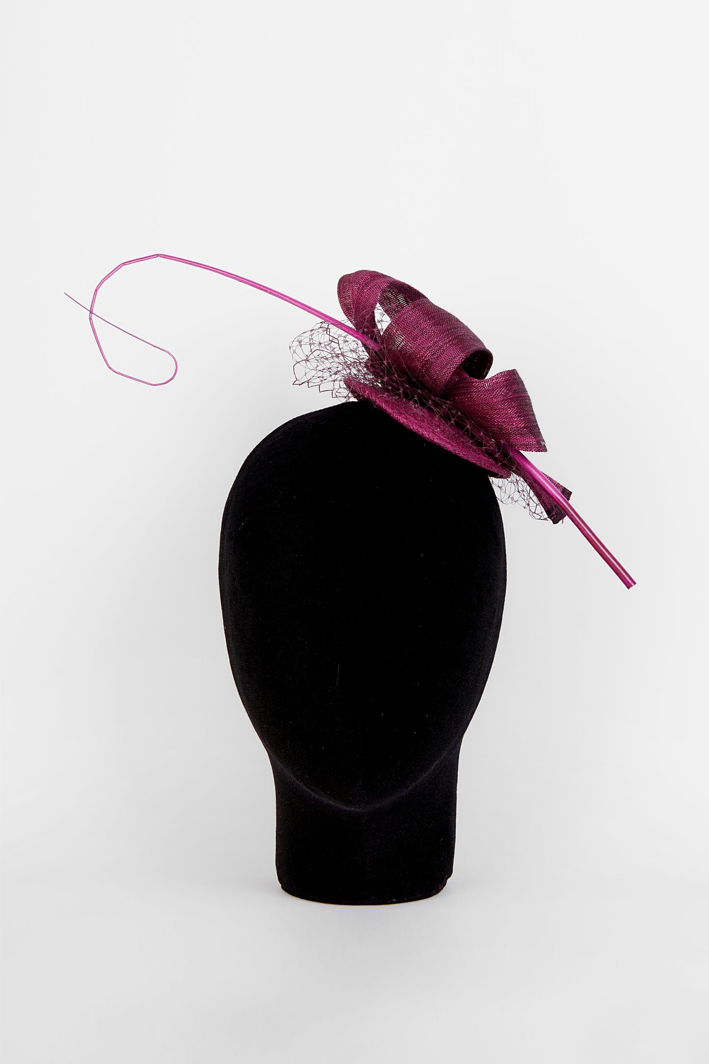 Tocado Fía buganvilla con raqui