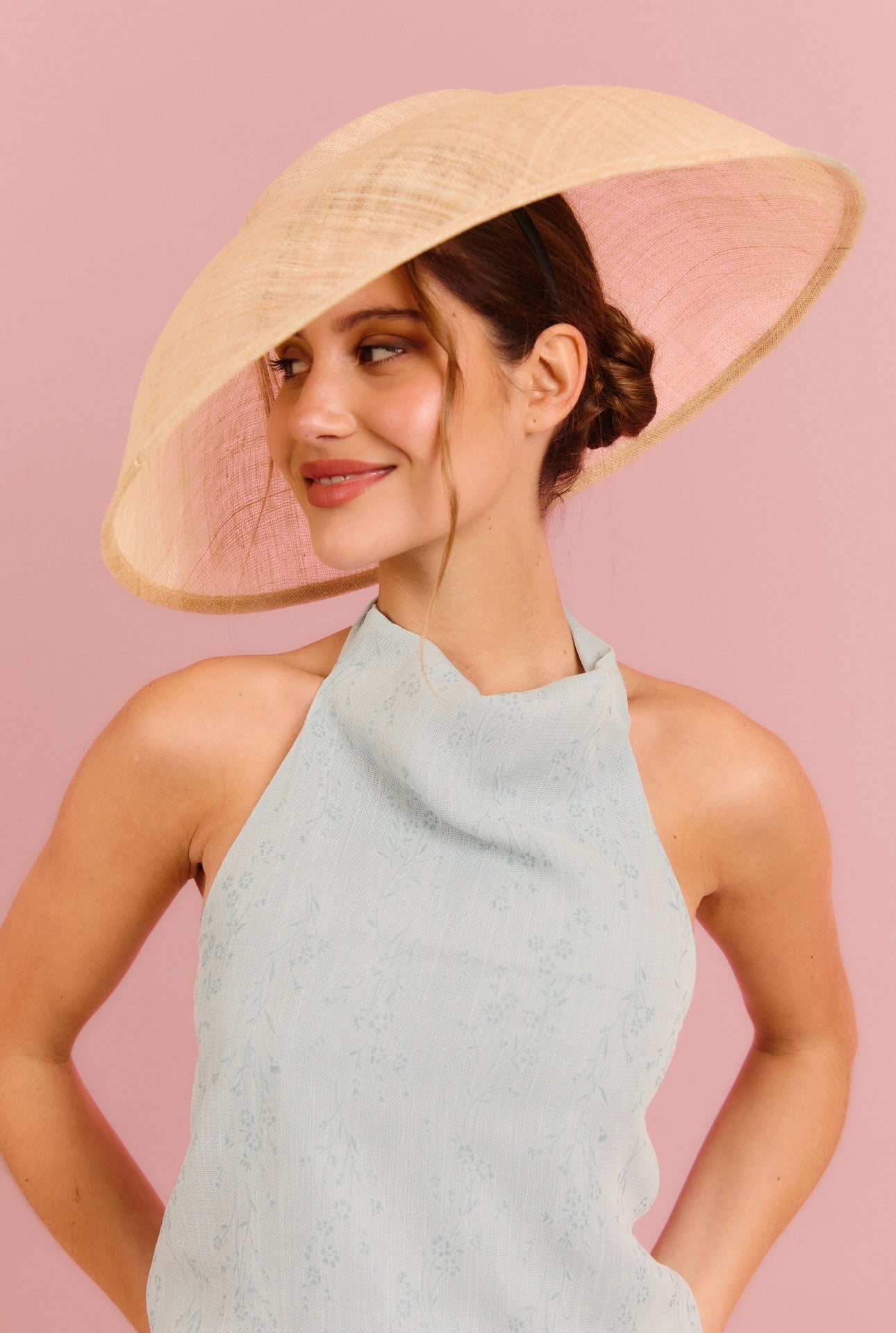 Pamela Letizia Beige