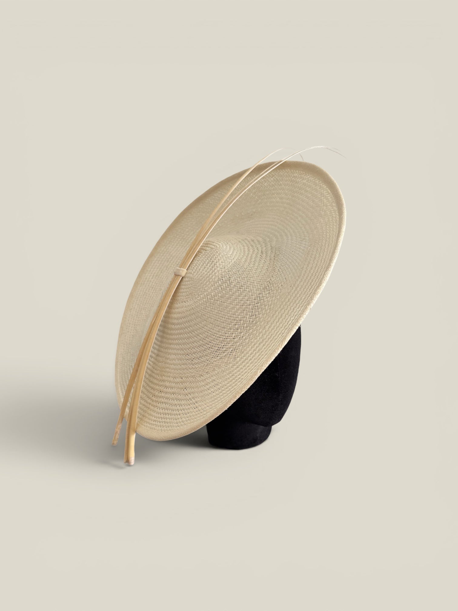 Tocado Renata beige