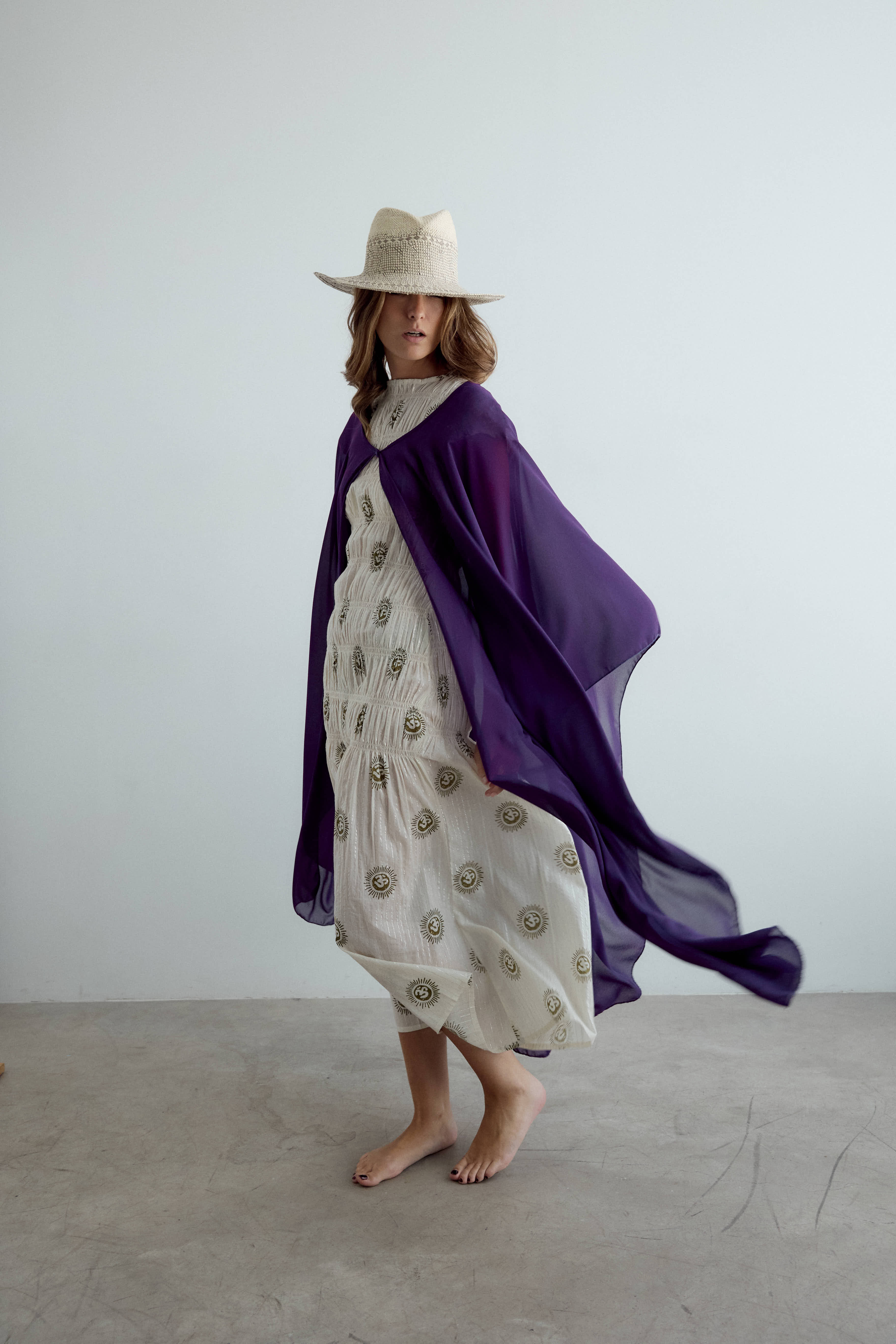 Capa de crepe larga morado