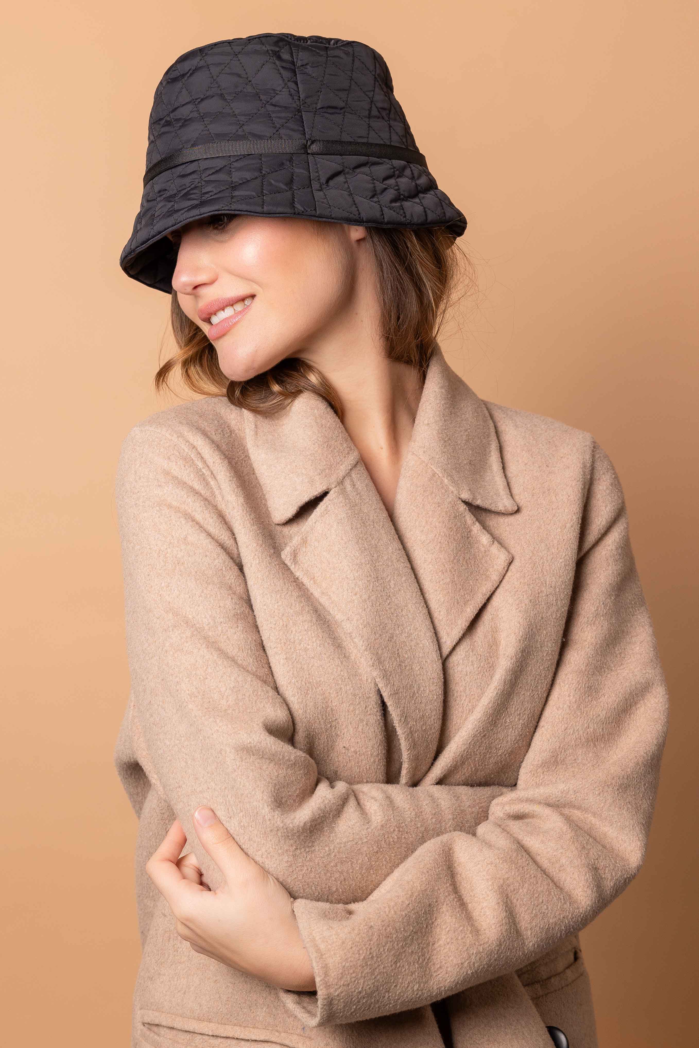 Gorro de lluvia negro