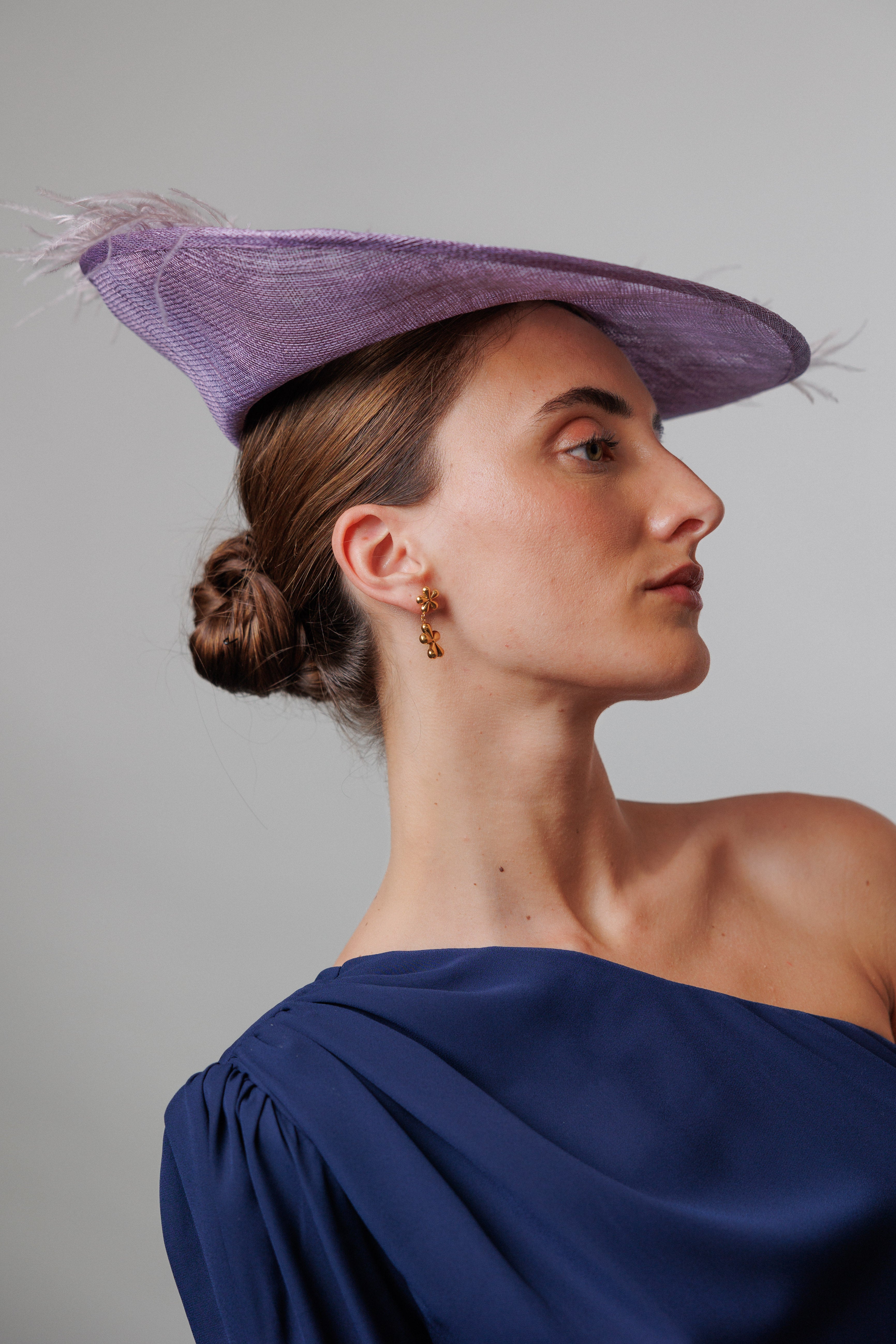 Tocado Amadea morada