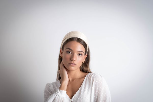 Diadema Duquesa beige