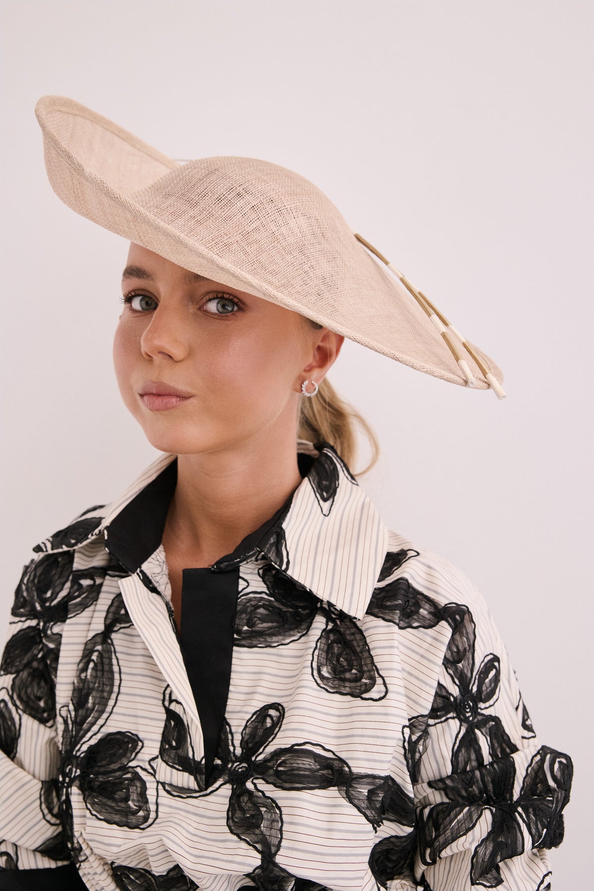 Tocado Teresa dorado
