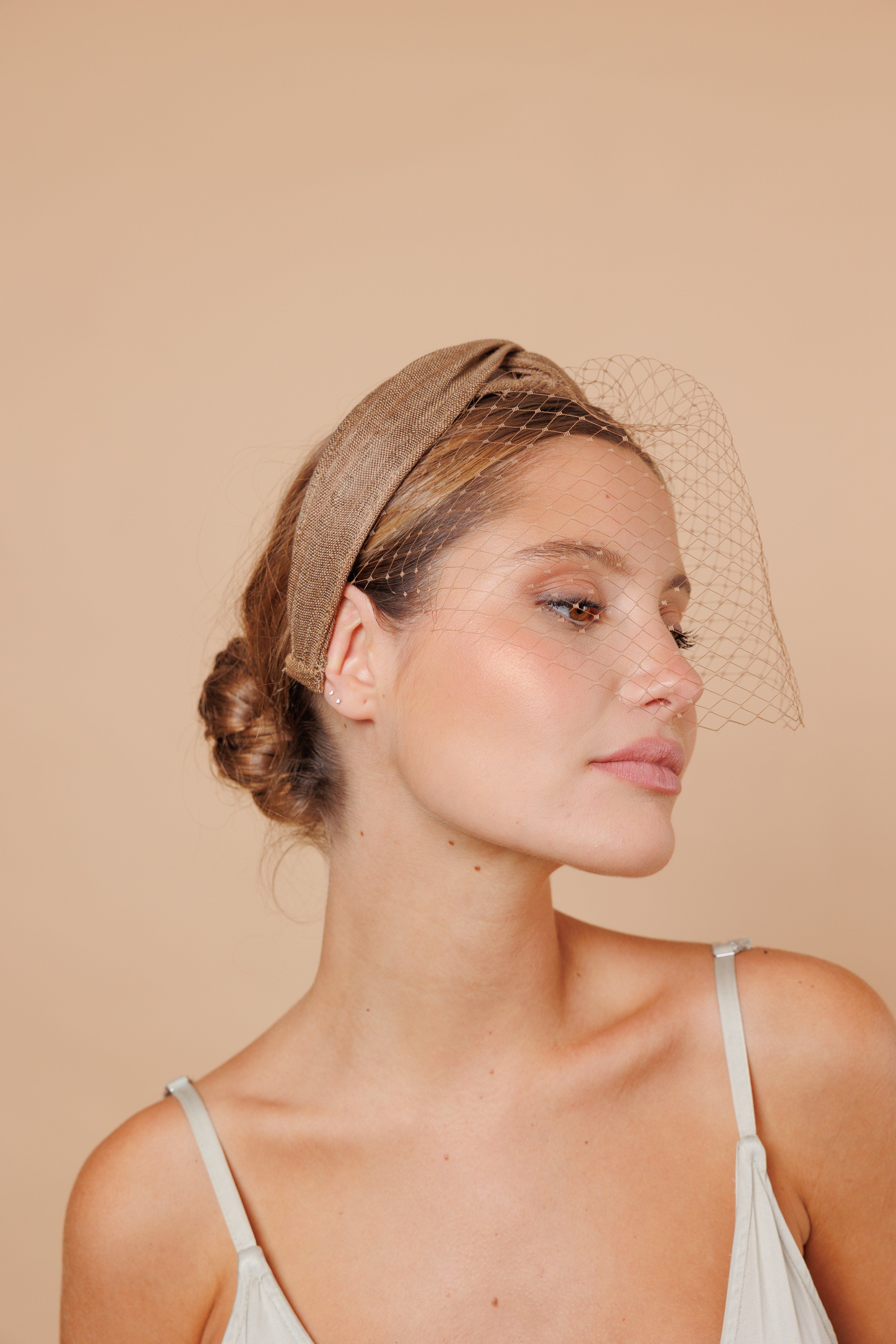 Diadema Baronesa chocolate