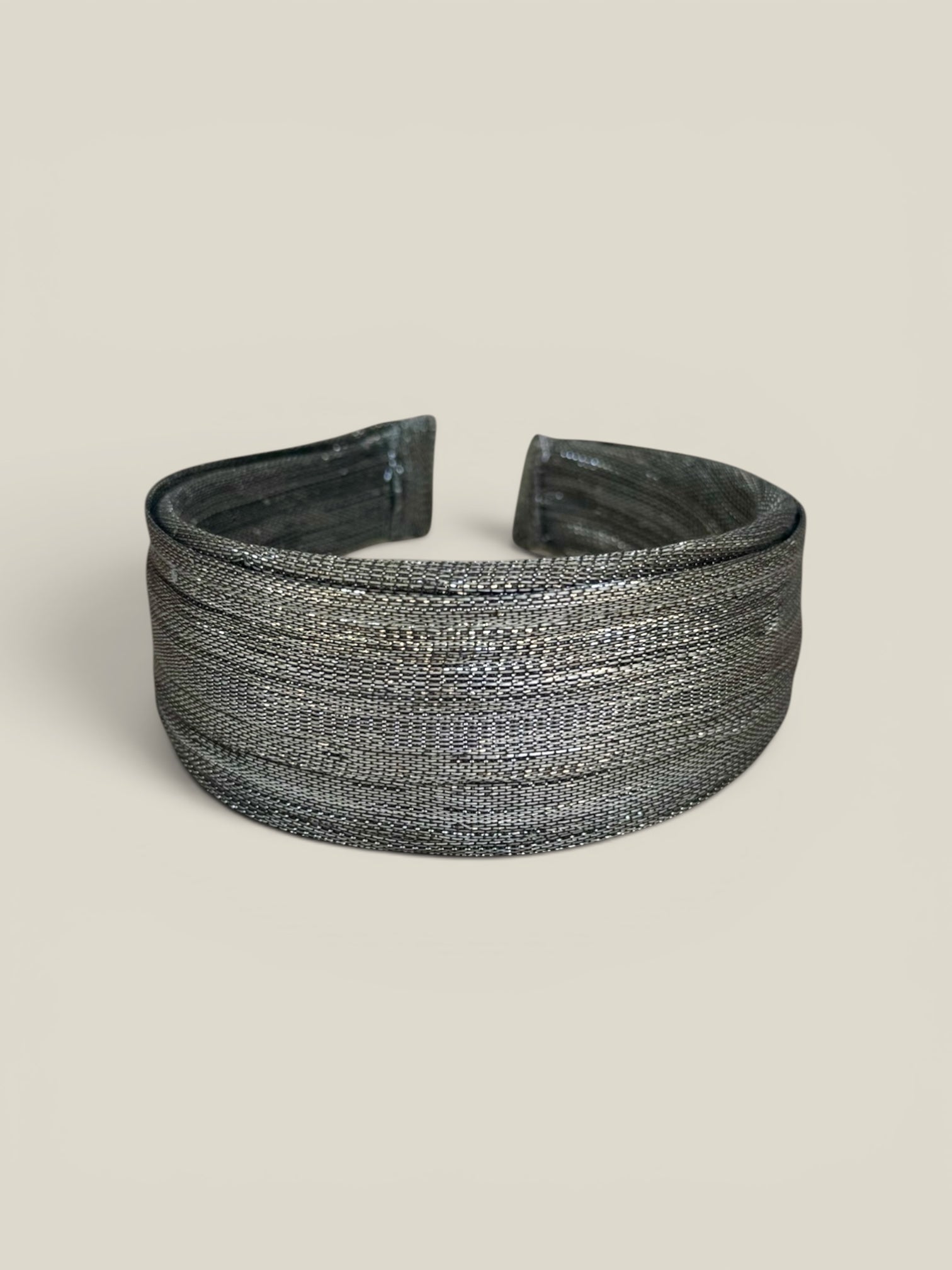 Diadema Duquesa plata oscuro