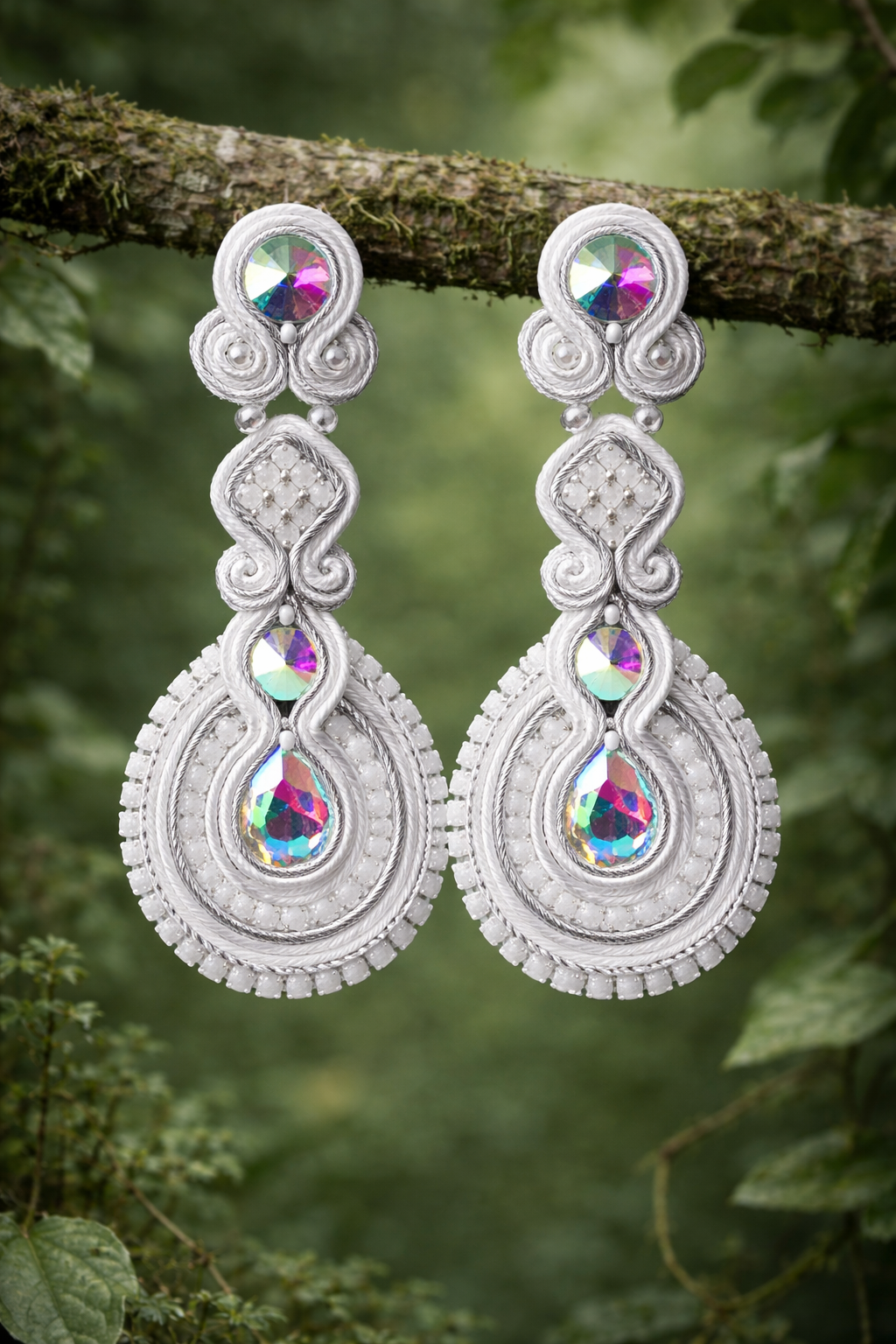 Pendientes Alcázar blancos