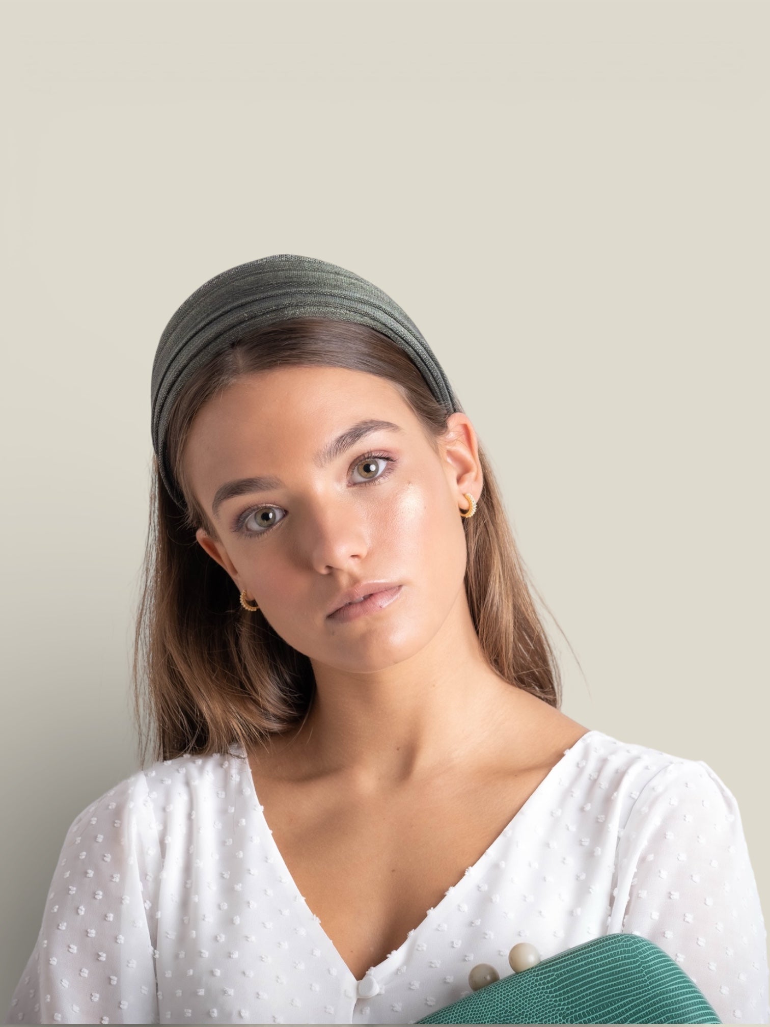 Diadema Duquesa verde musgo