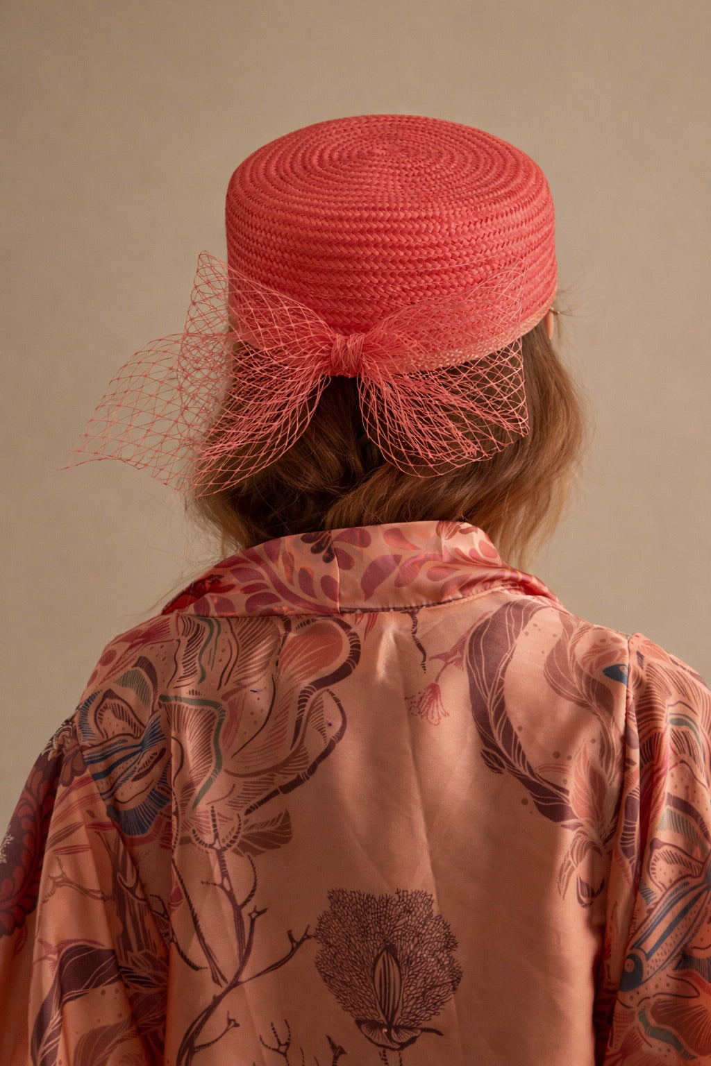 Casquete Amelia coral