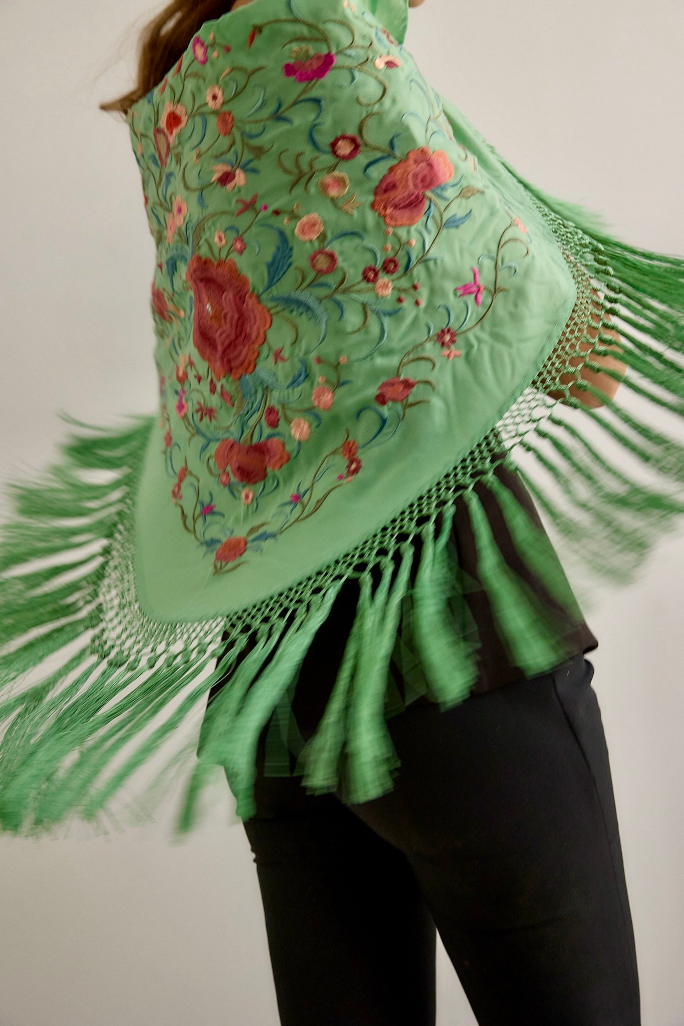 Mantoncillo Bordado verde menta