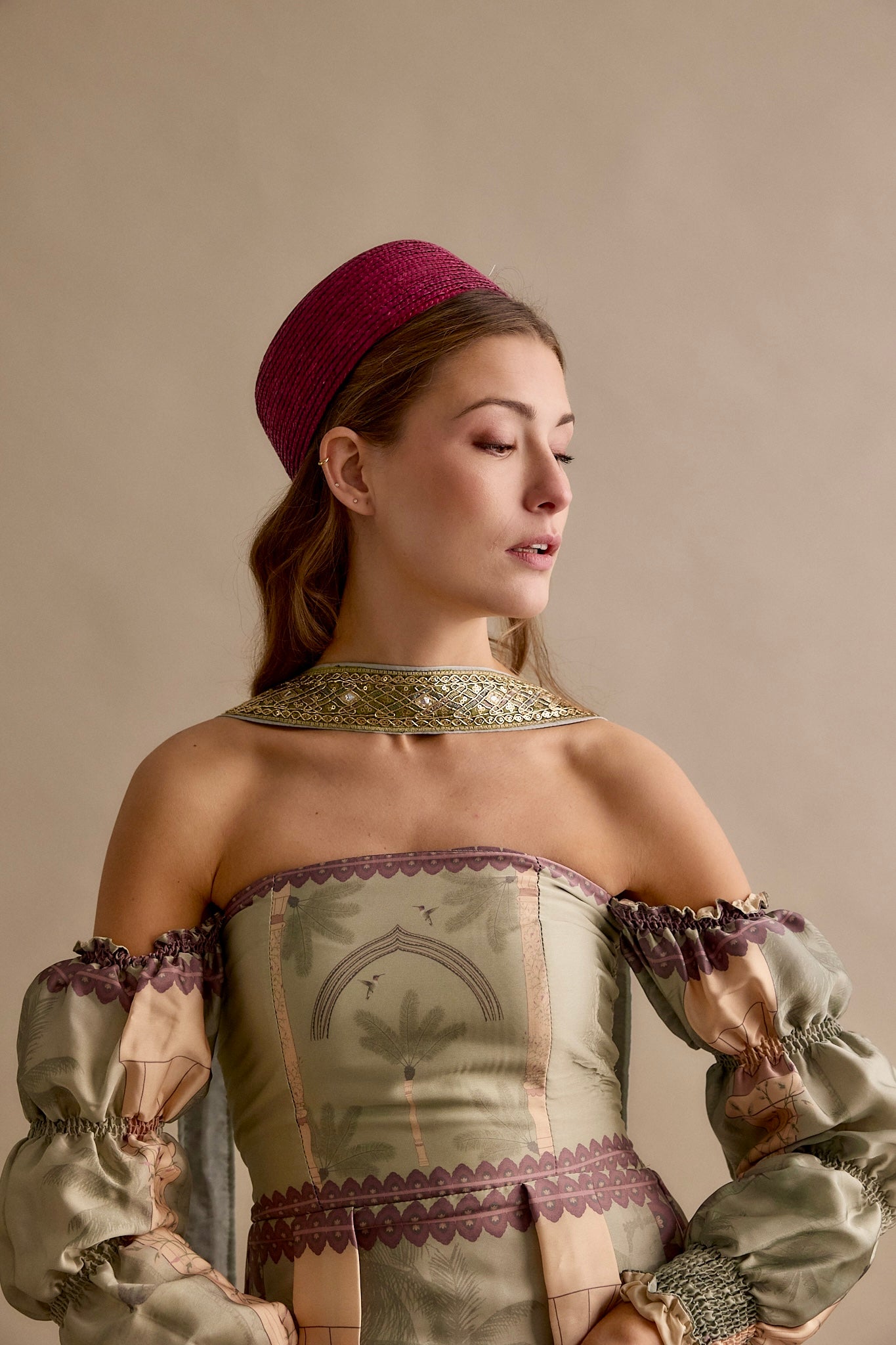 Casquete Celia frambuesa