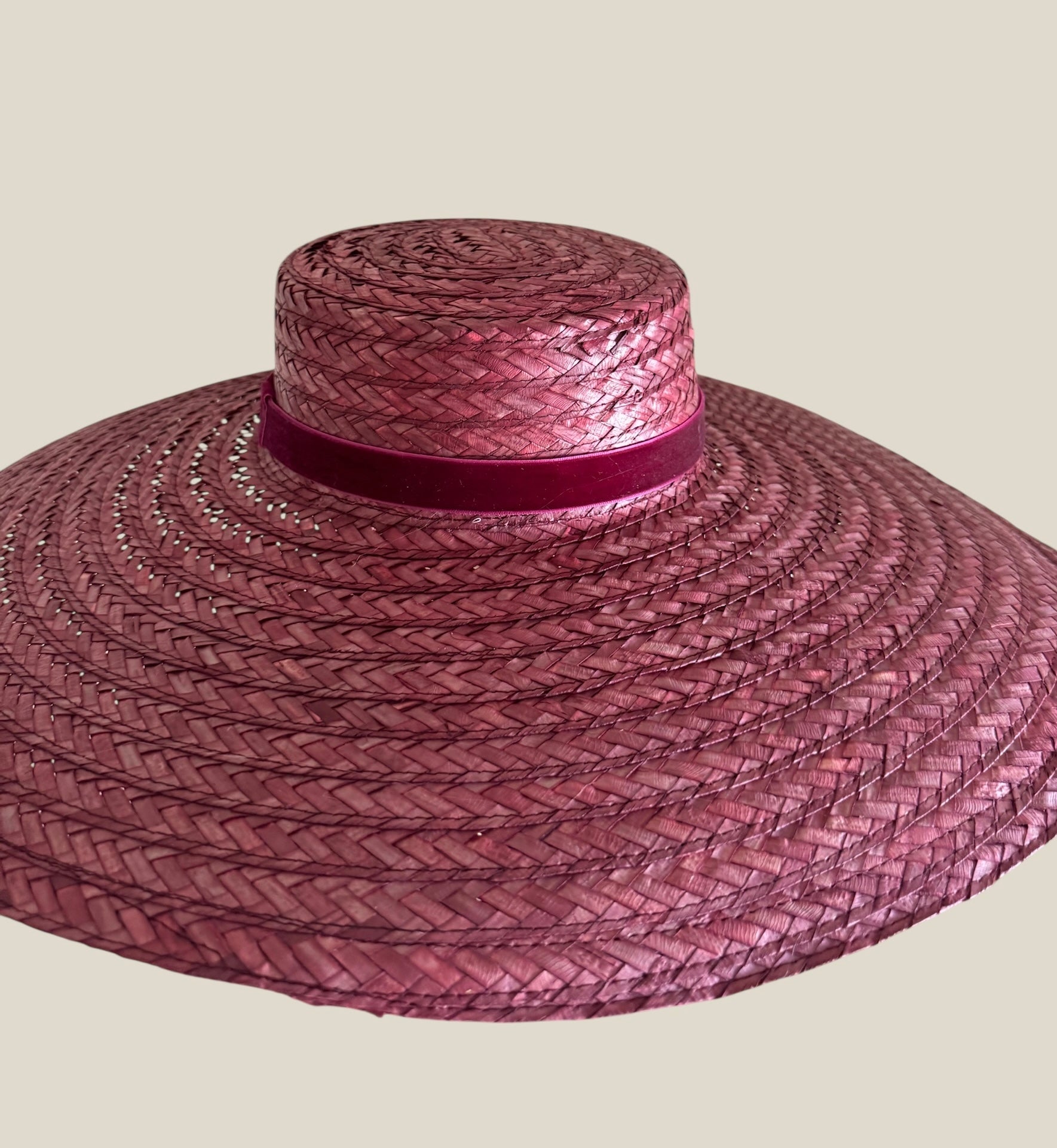 Pamela, paja, canotier, vino, invitada, boda, Marcela & co