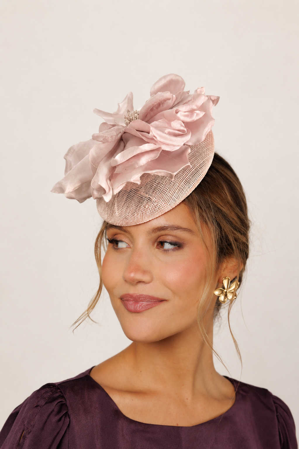 Tocado Agnes rosa