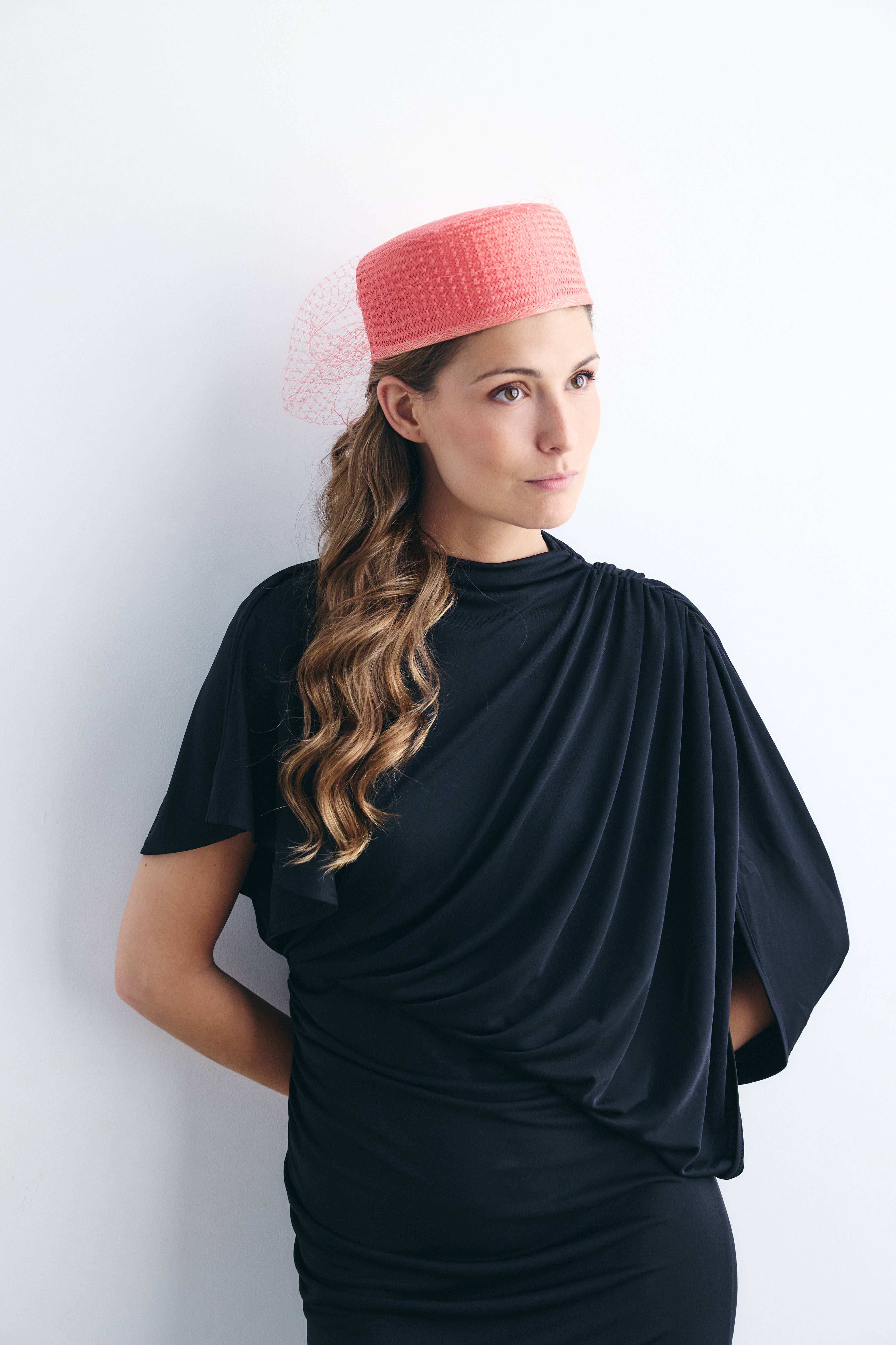 Casquete Amelia coral