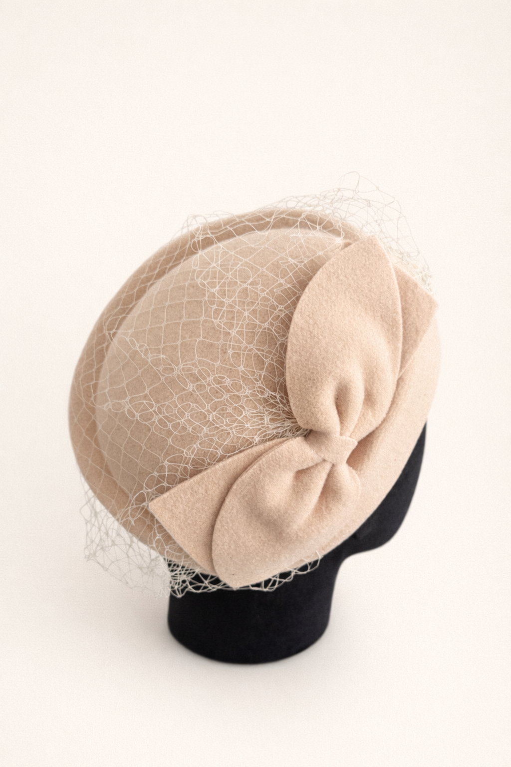 Tocado Casquete Nadiuska Beige