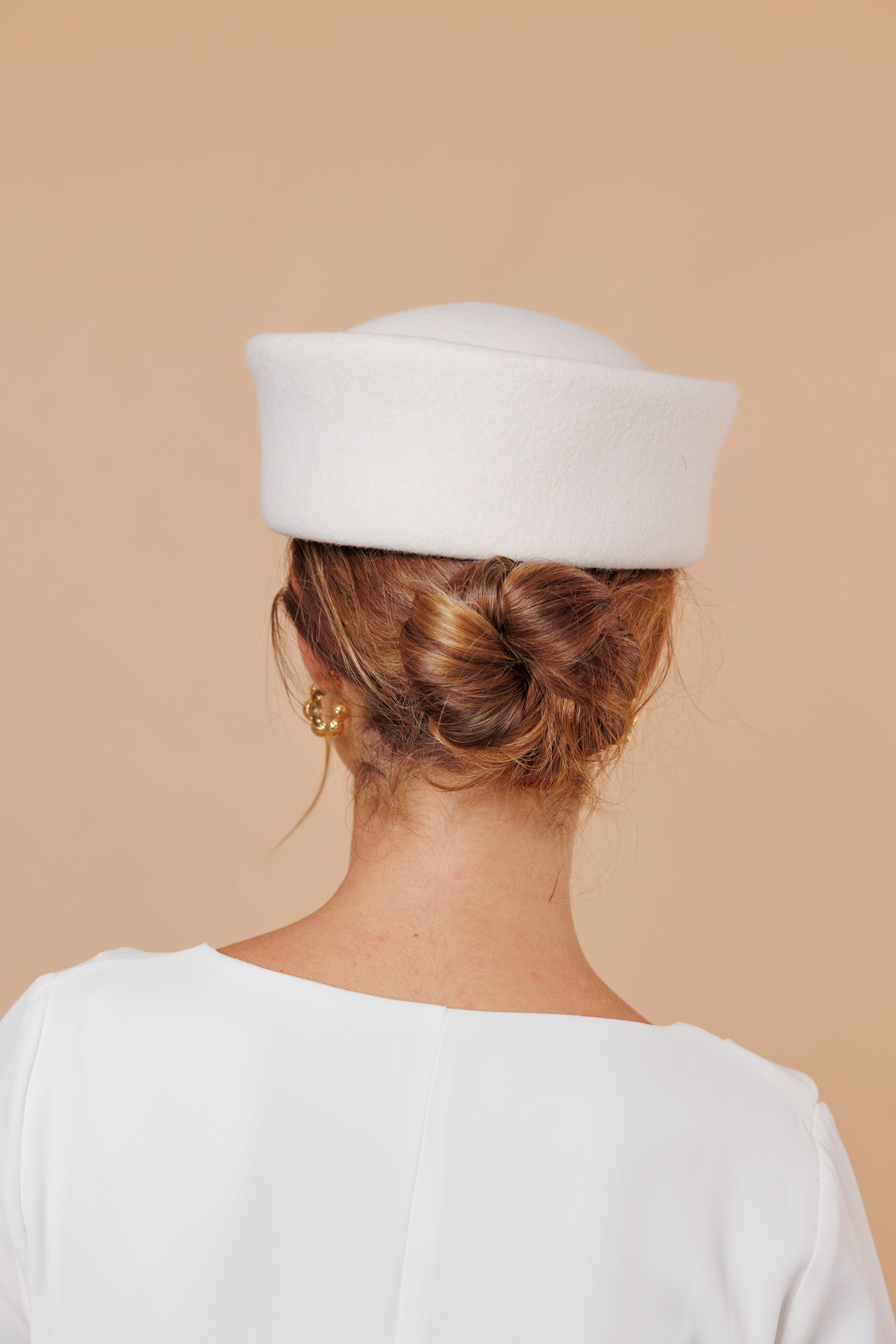 Tocado Jackie blanco