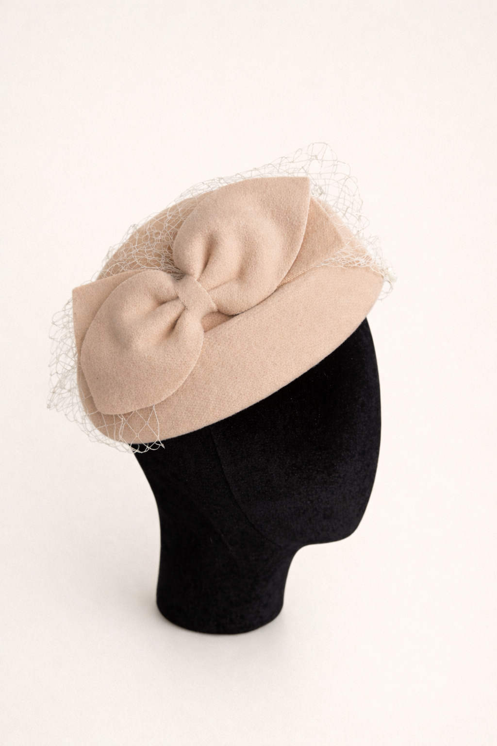 Tocado Casquete Nadiuska Beige