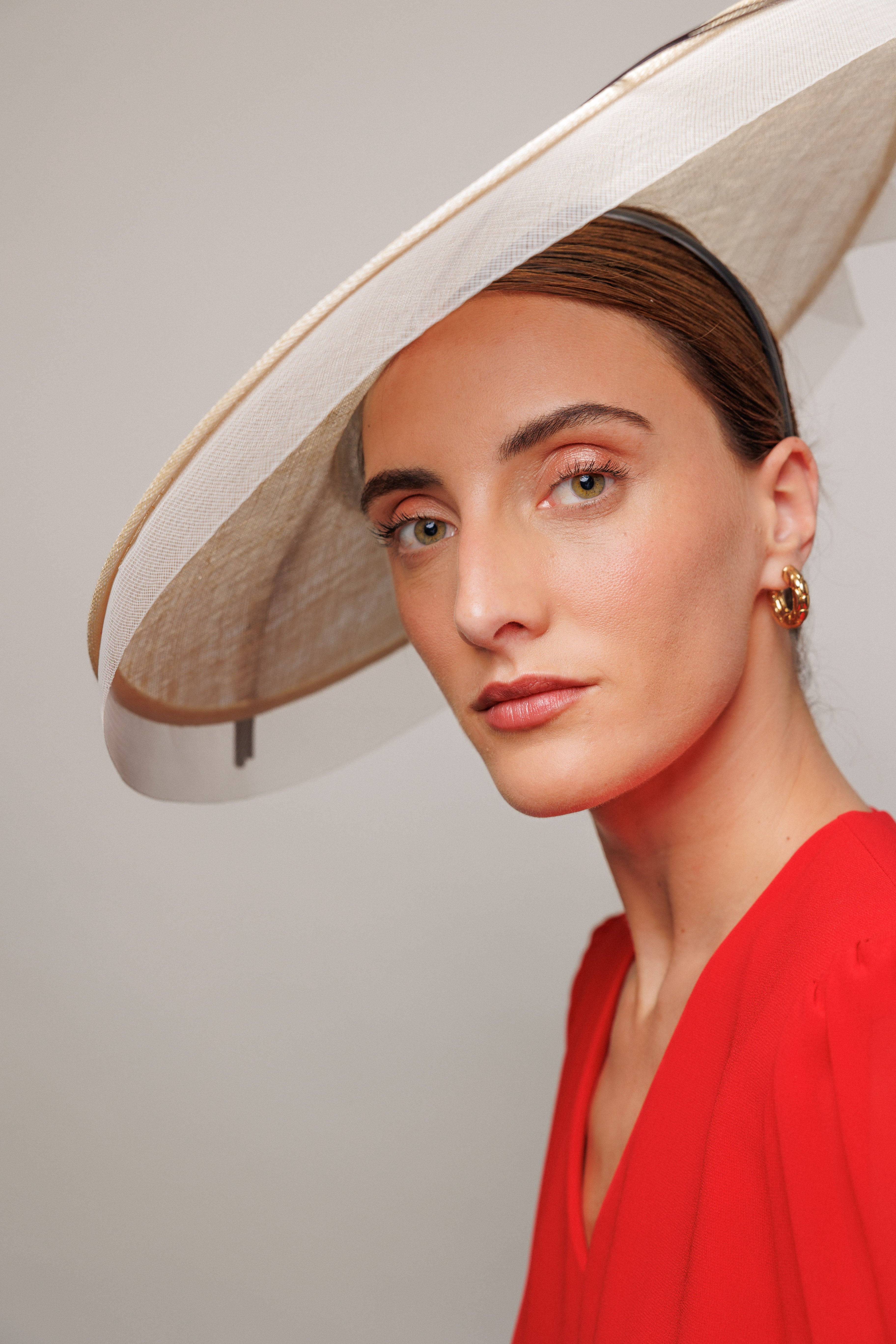 Pamela Sonsoles beige with spine