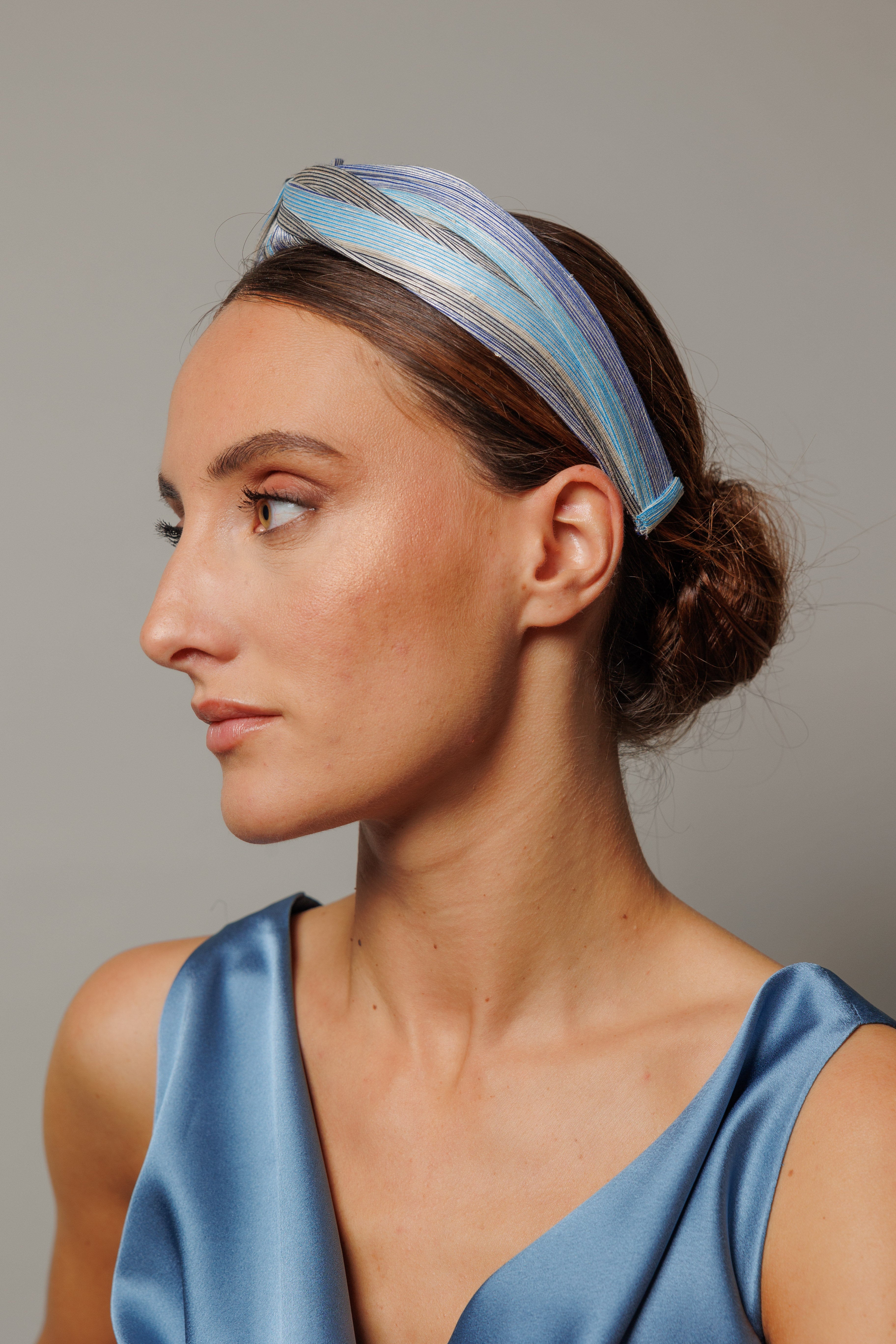 Diadema Baronesa gris y azul