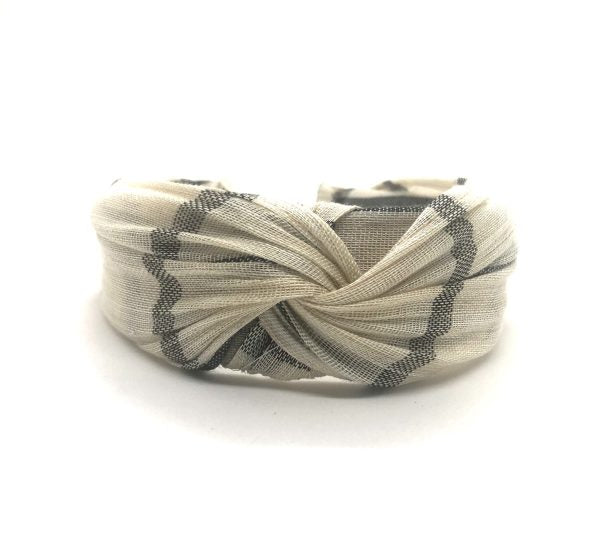 Baroness beige and black headband