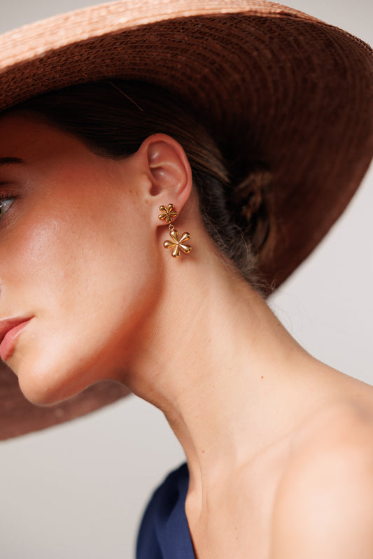 Blumen gold earrings