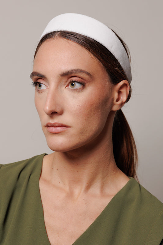 Diadema Carola blanca terciopelo