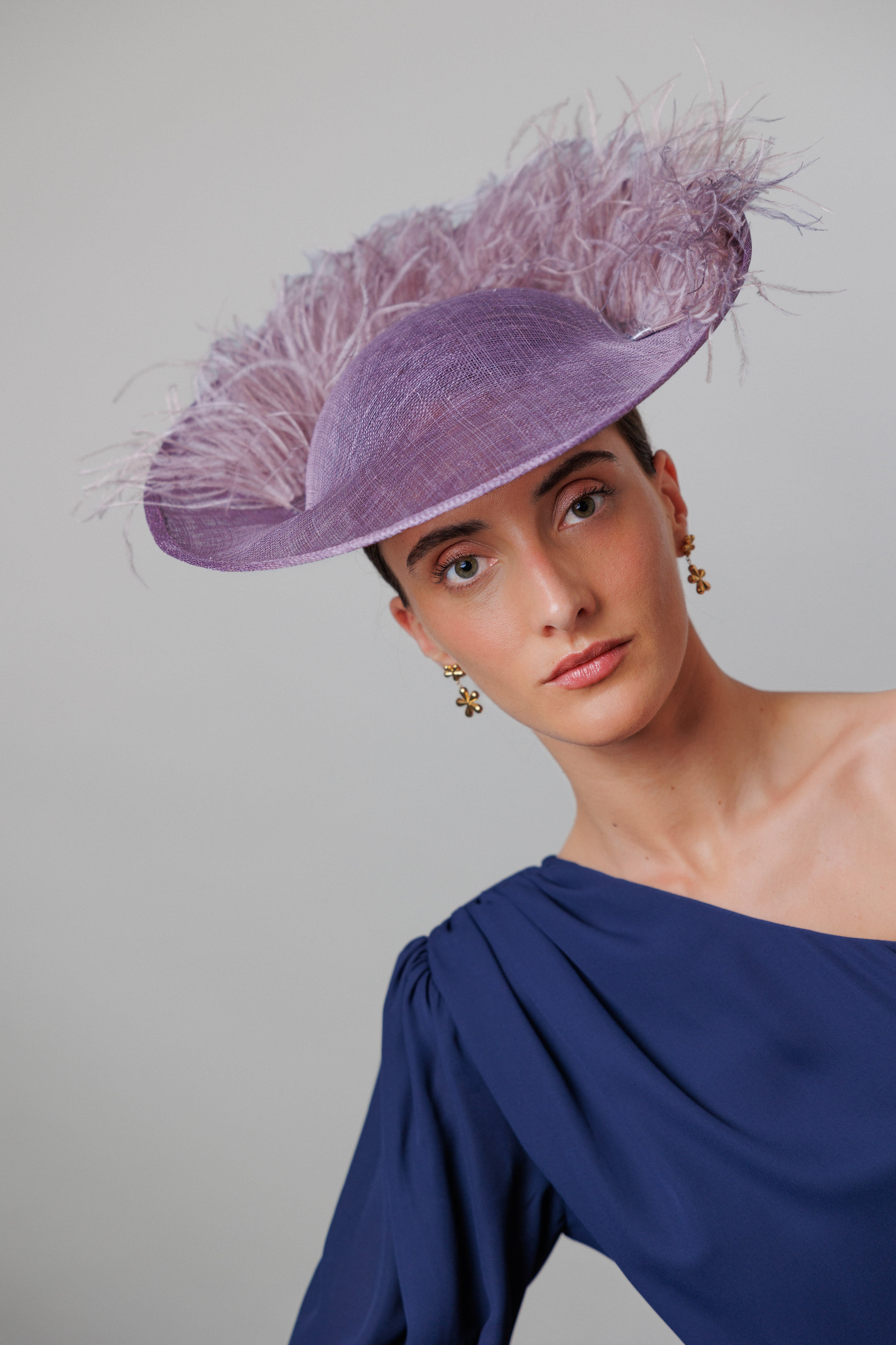 Tocado Amadea morada