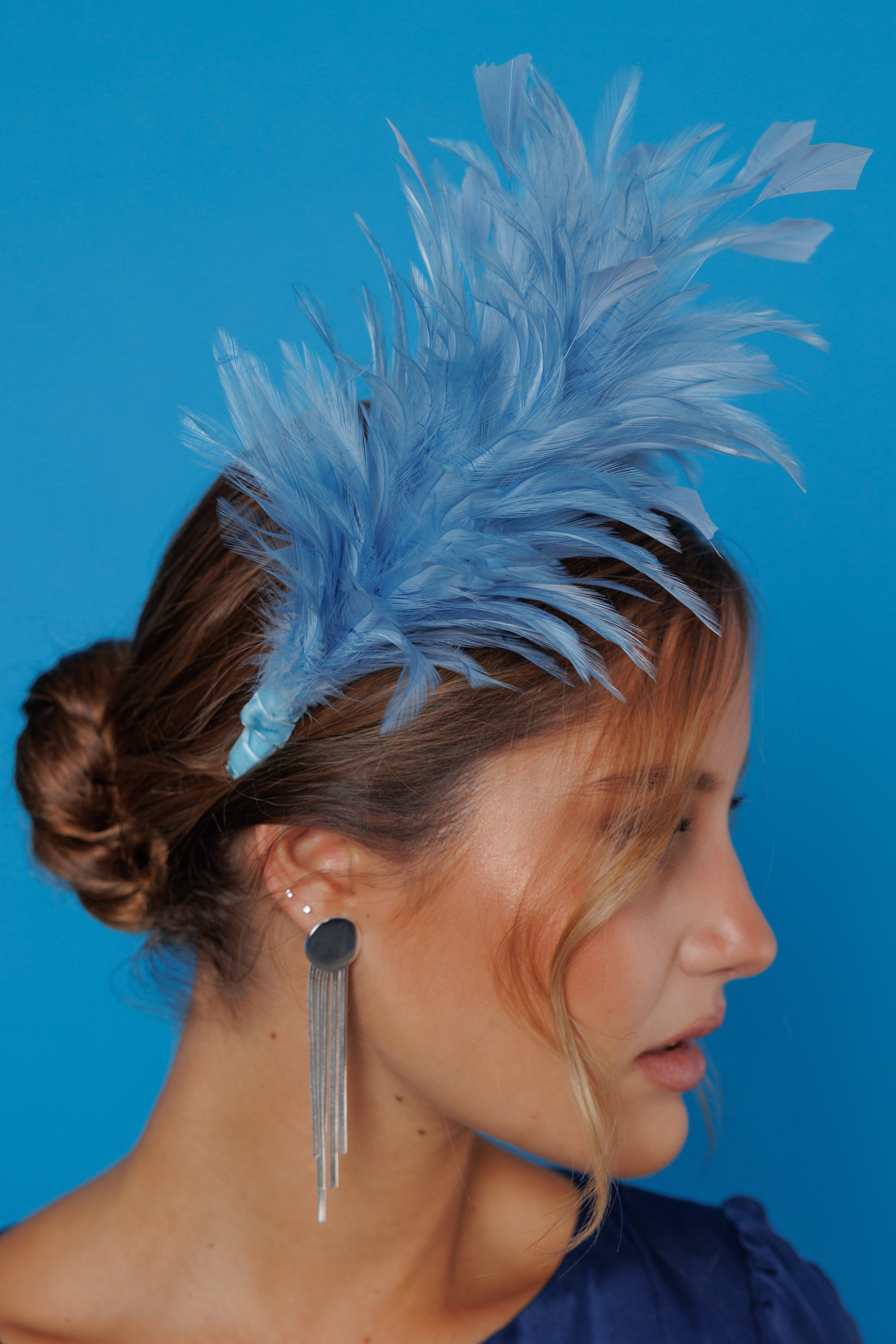 Faixa de cabelo azul bebé para mulher