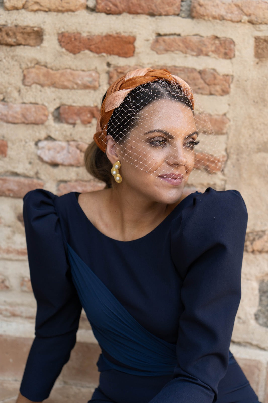 Diadema Infanta nude y caldero