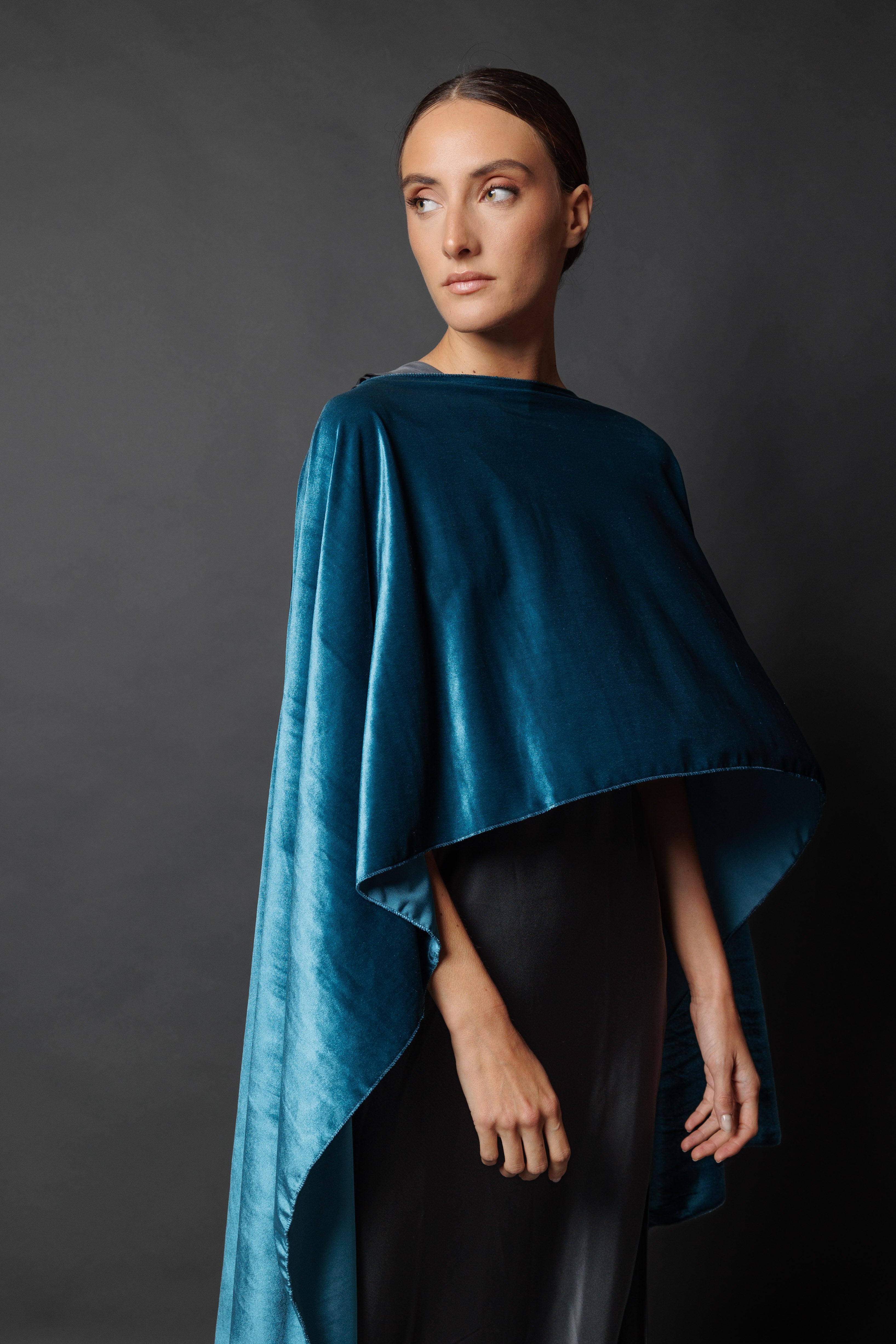 Capa de terciopelo Petróleo