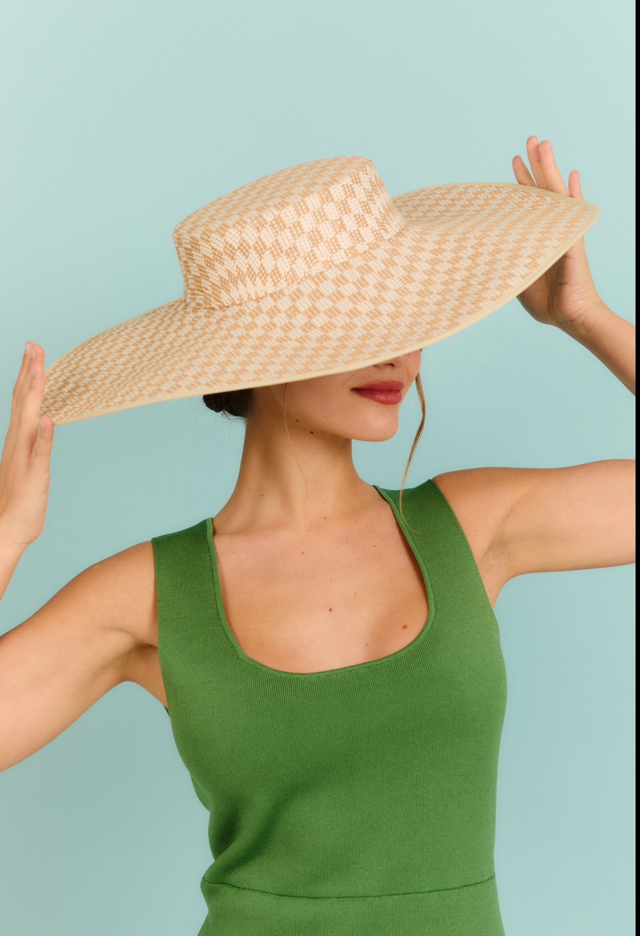 Pamela Amazona Beige y Crudo