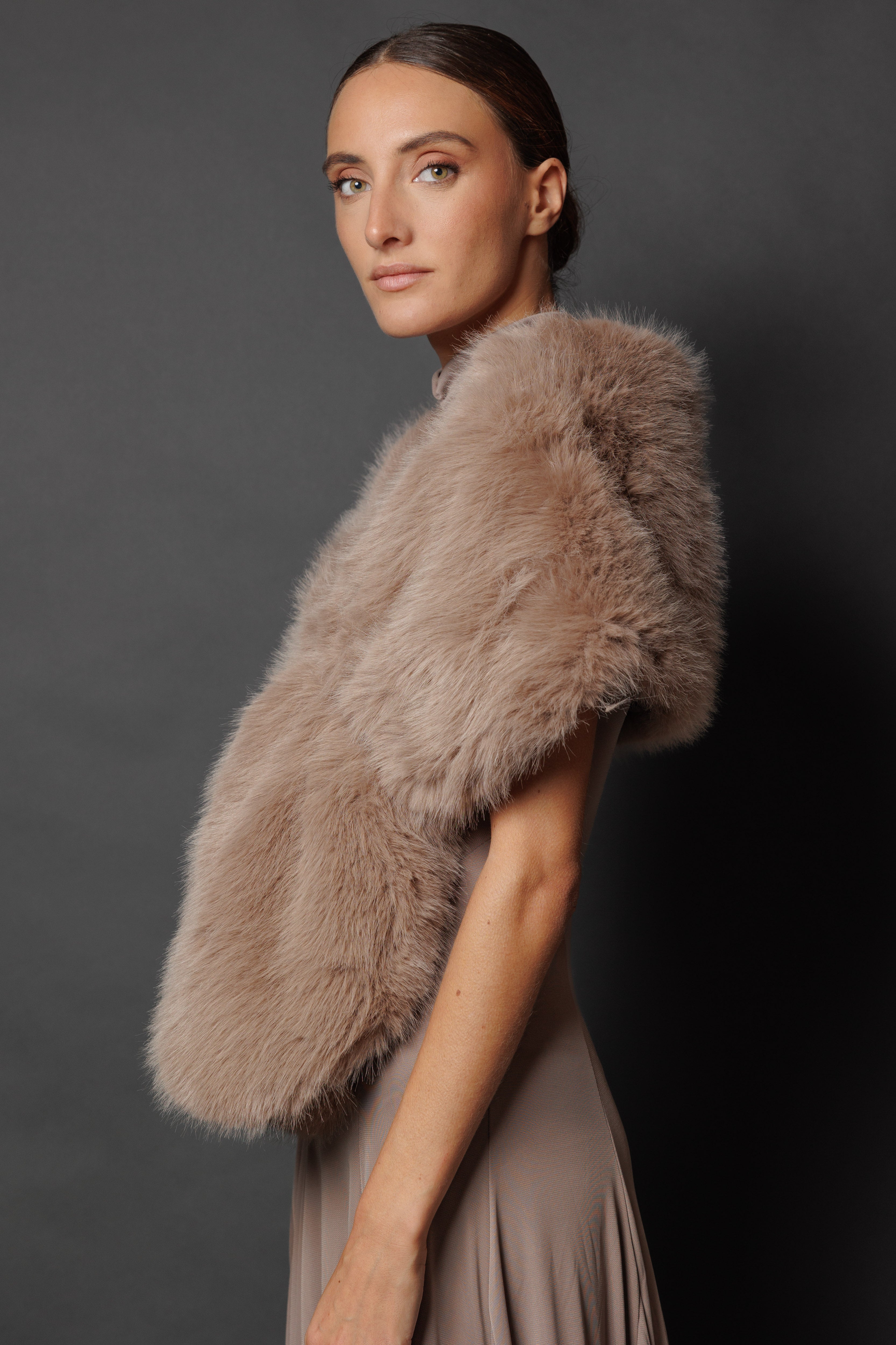 Estola de pelo Marrón