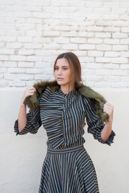 Cuello de pelo verde