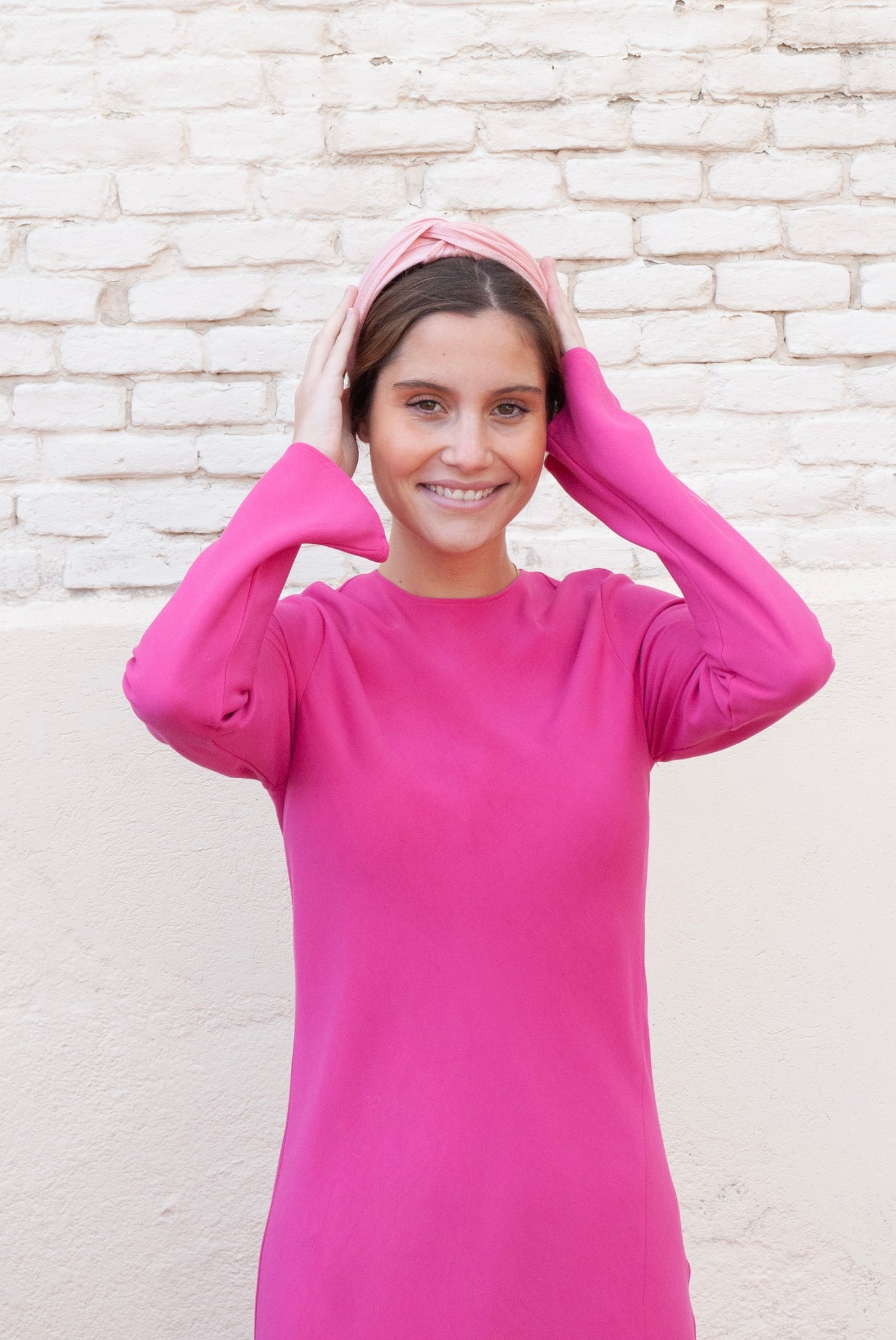 Diadema Baronesa rosa chicle