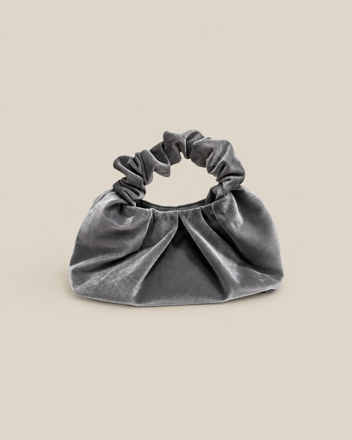 Bolso Plié gris de terciopelo