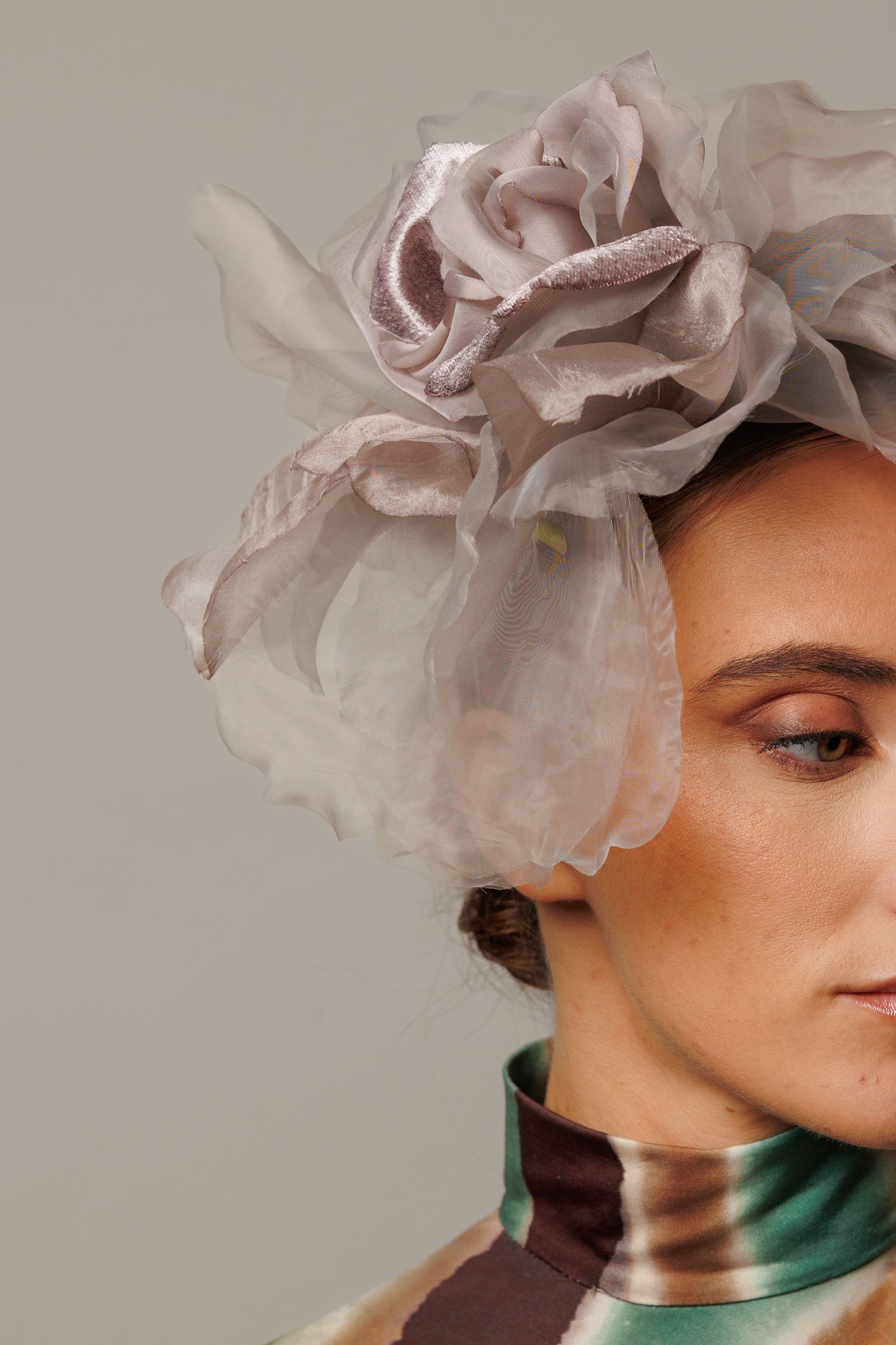 Tocado Raimunda rosa