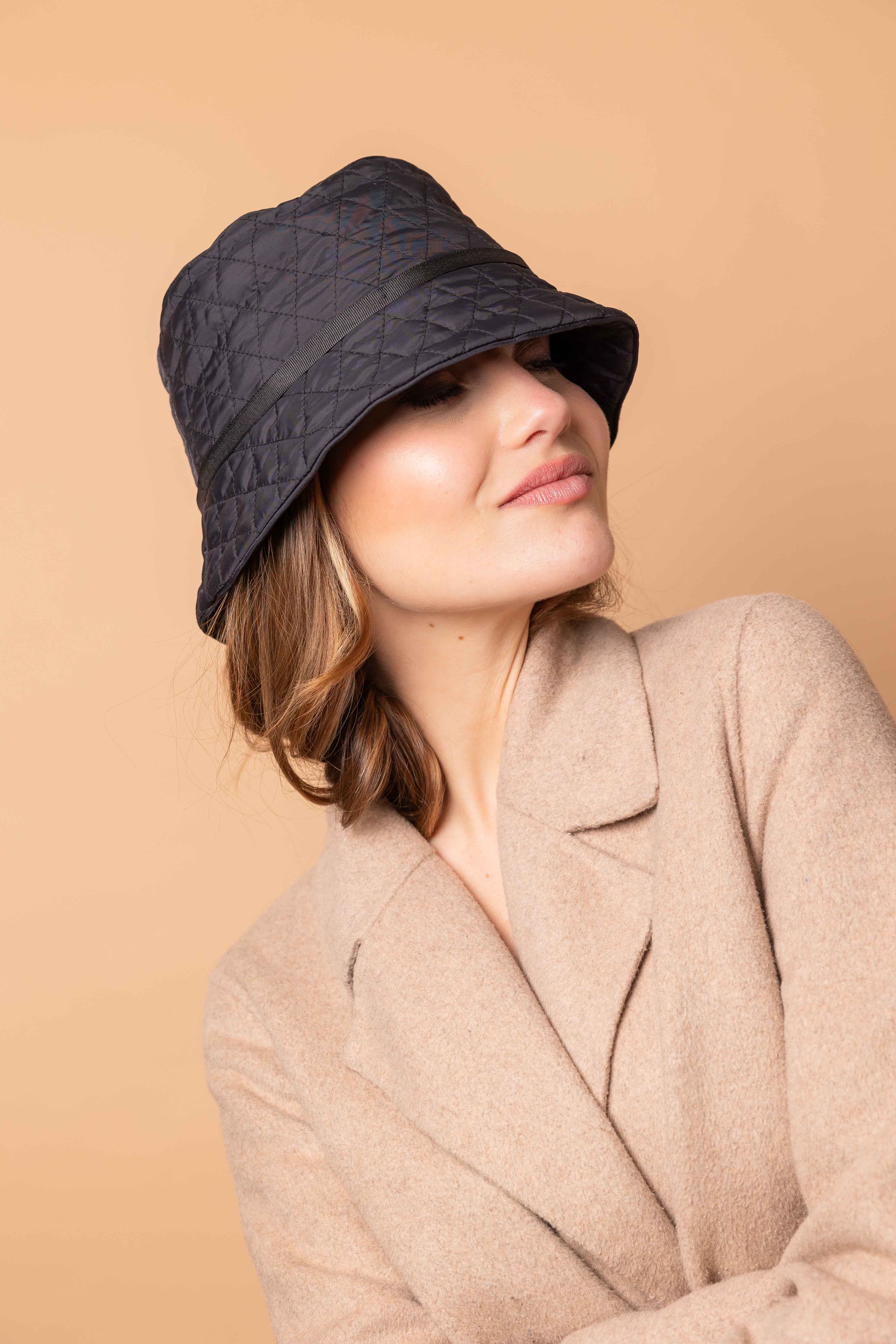 Gorro de lluvia negro