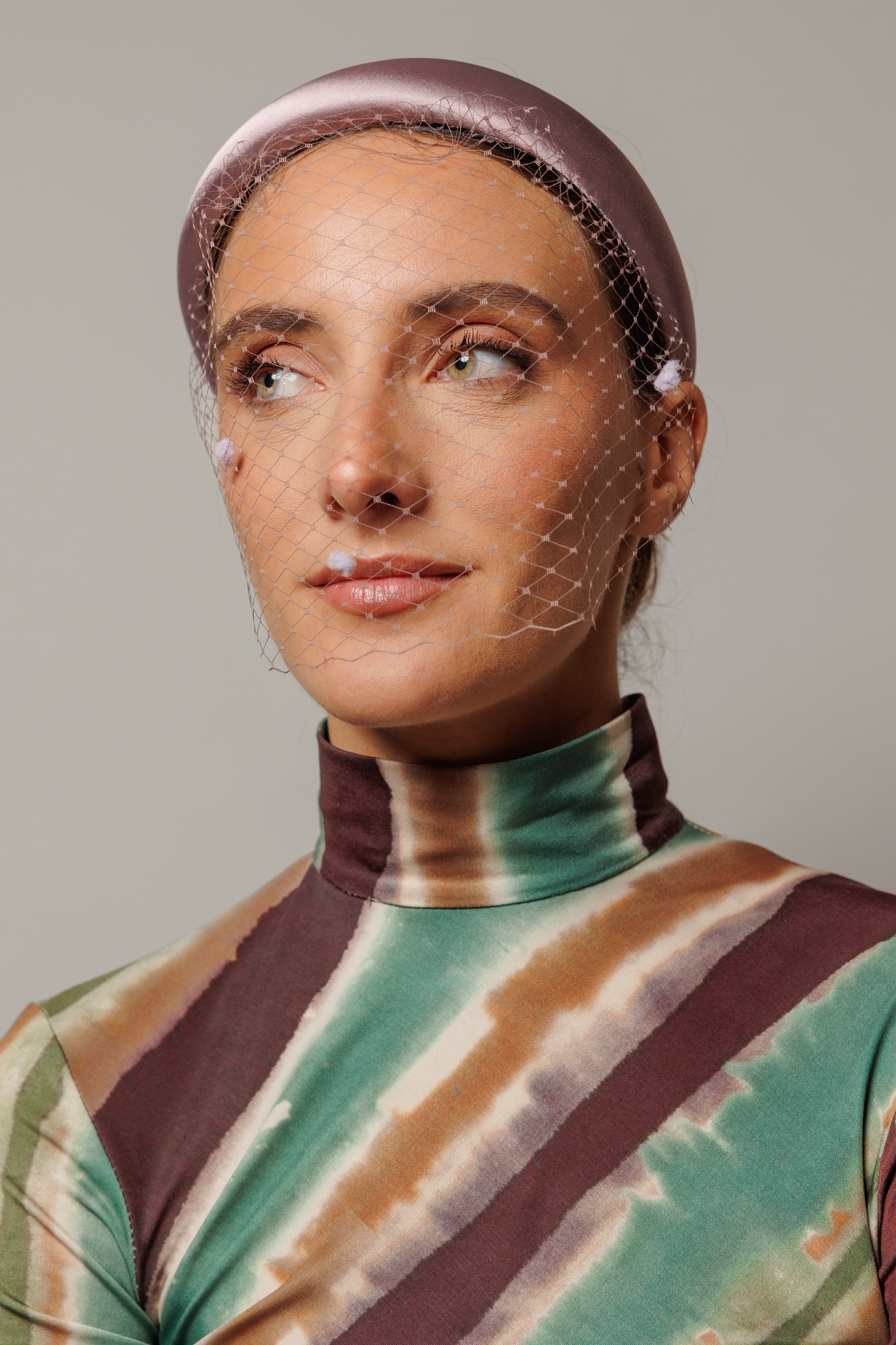 Diadema Río satén lila