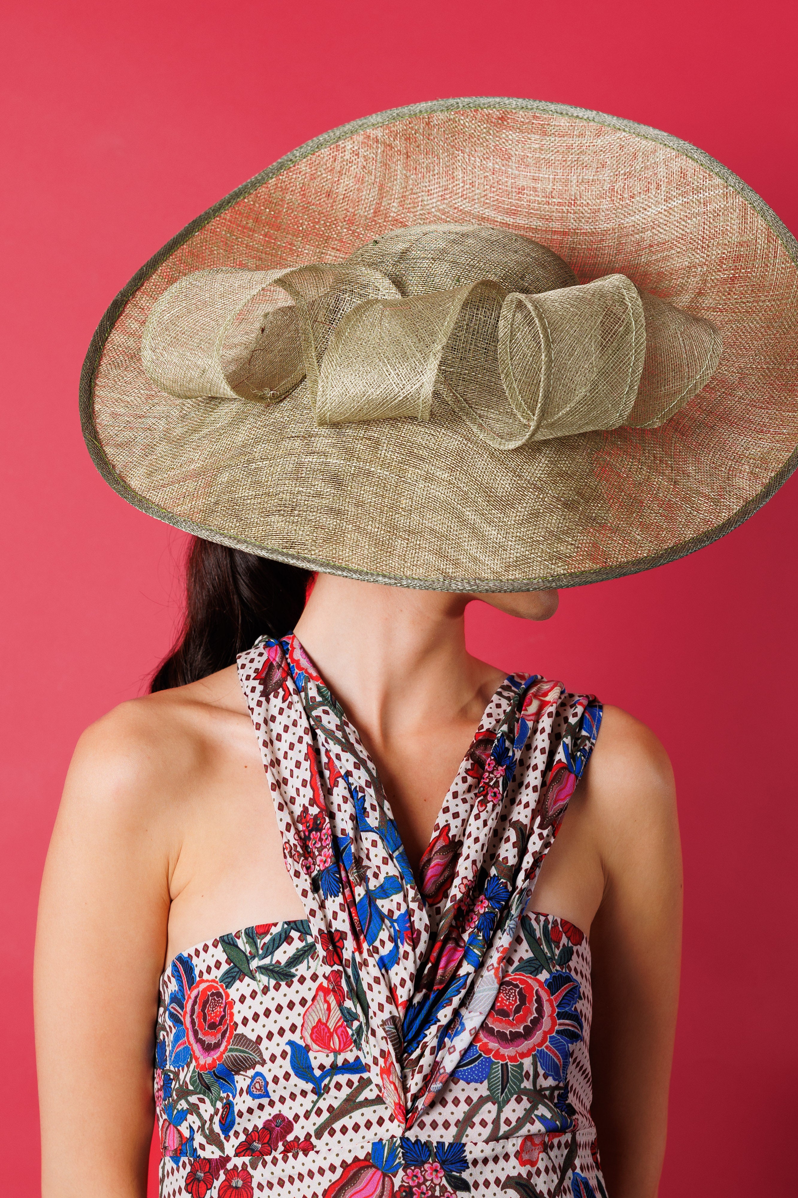 Pamela Chloe lima con tirabuzón