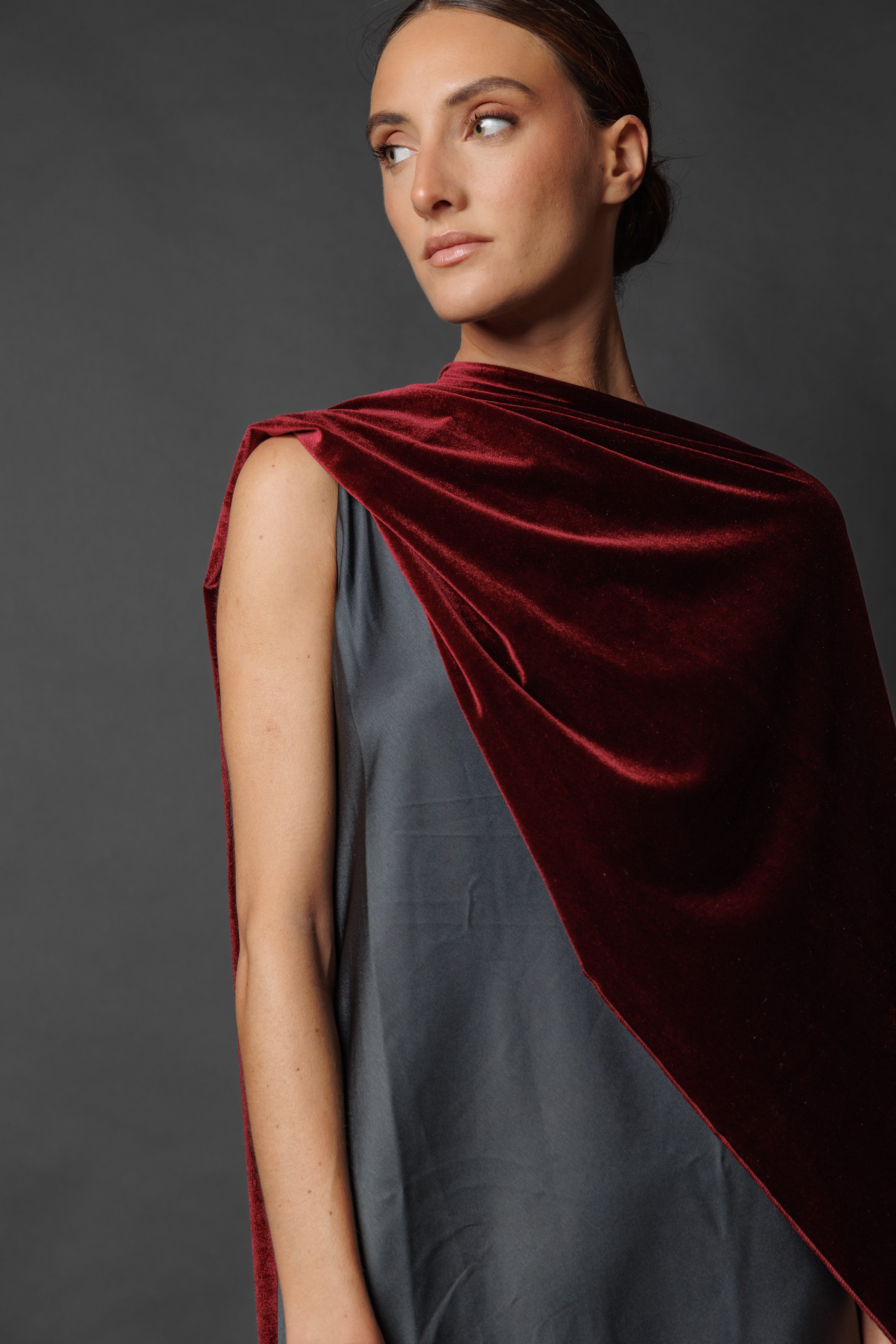 Capa de terciopelo Vino