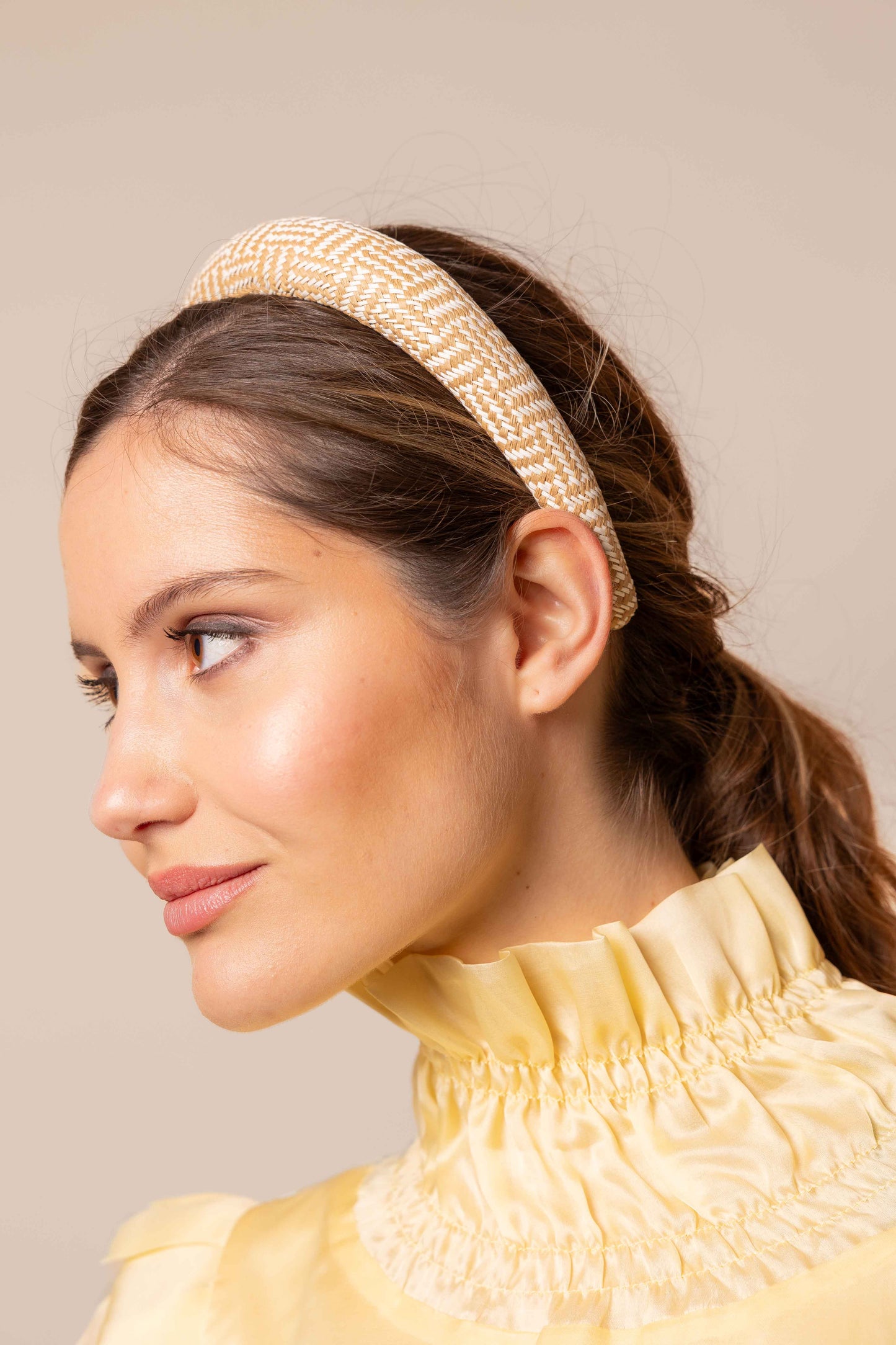 Andes beige headband