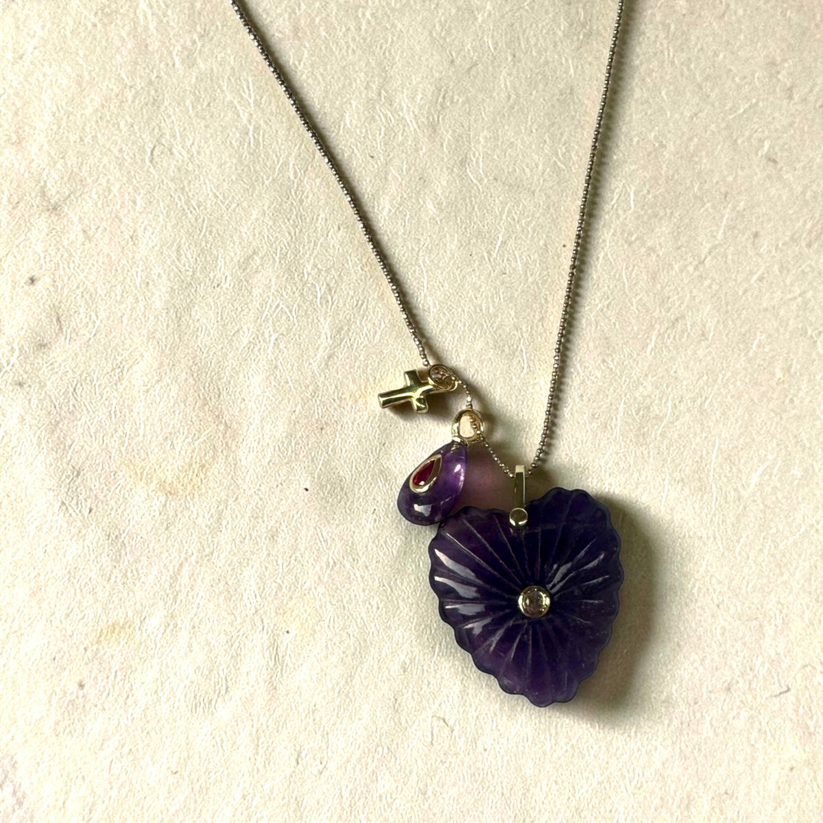 Collar Corazón morado