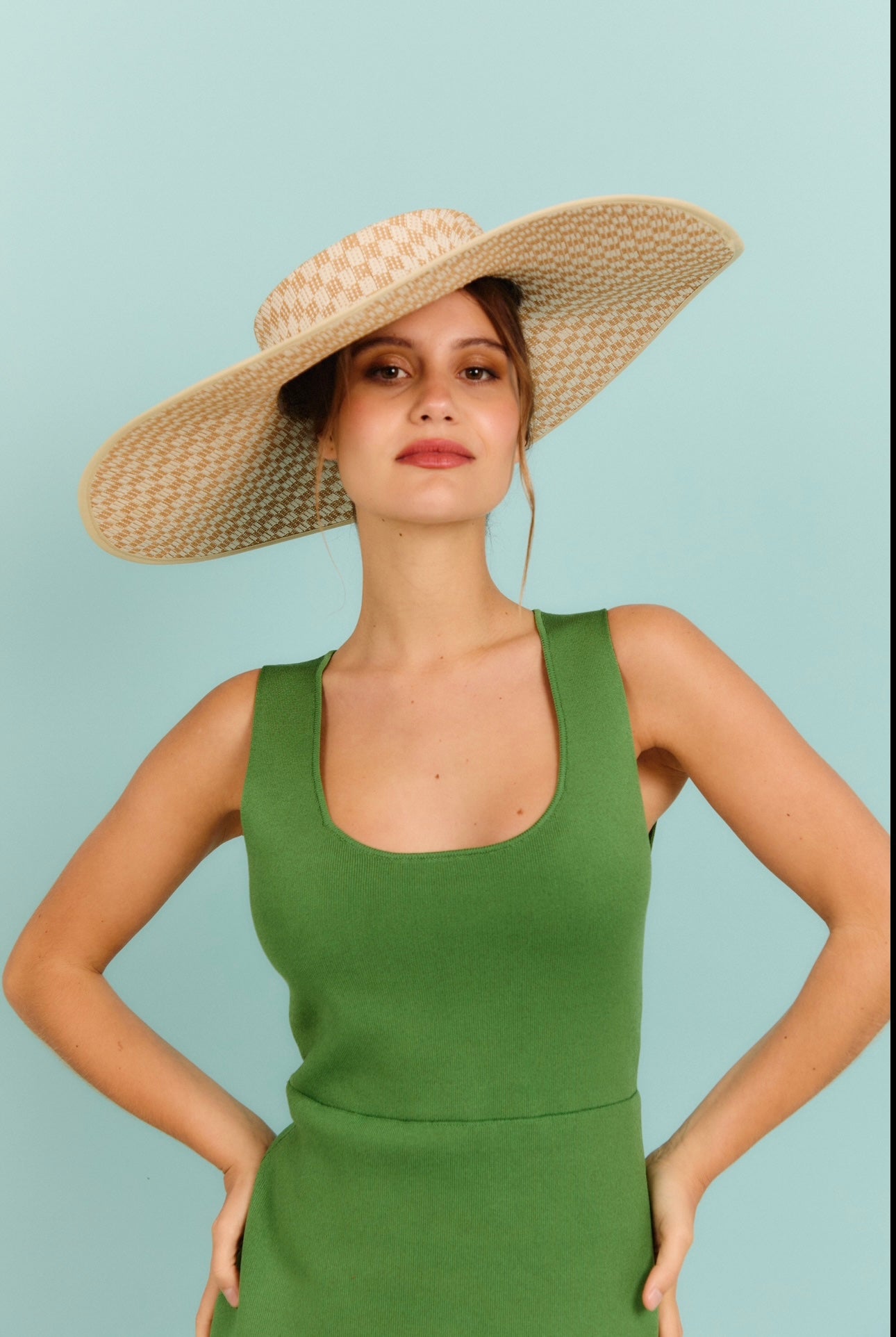 Pamela Amazona Beige y Crudo