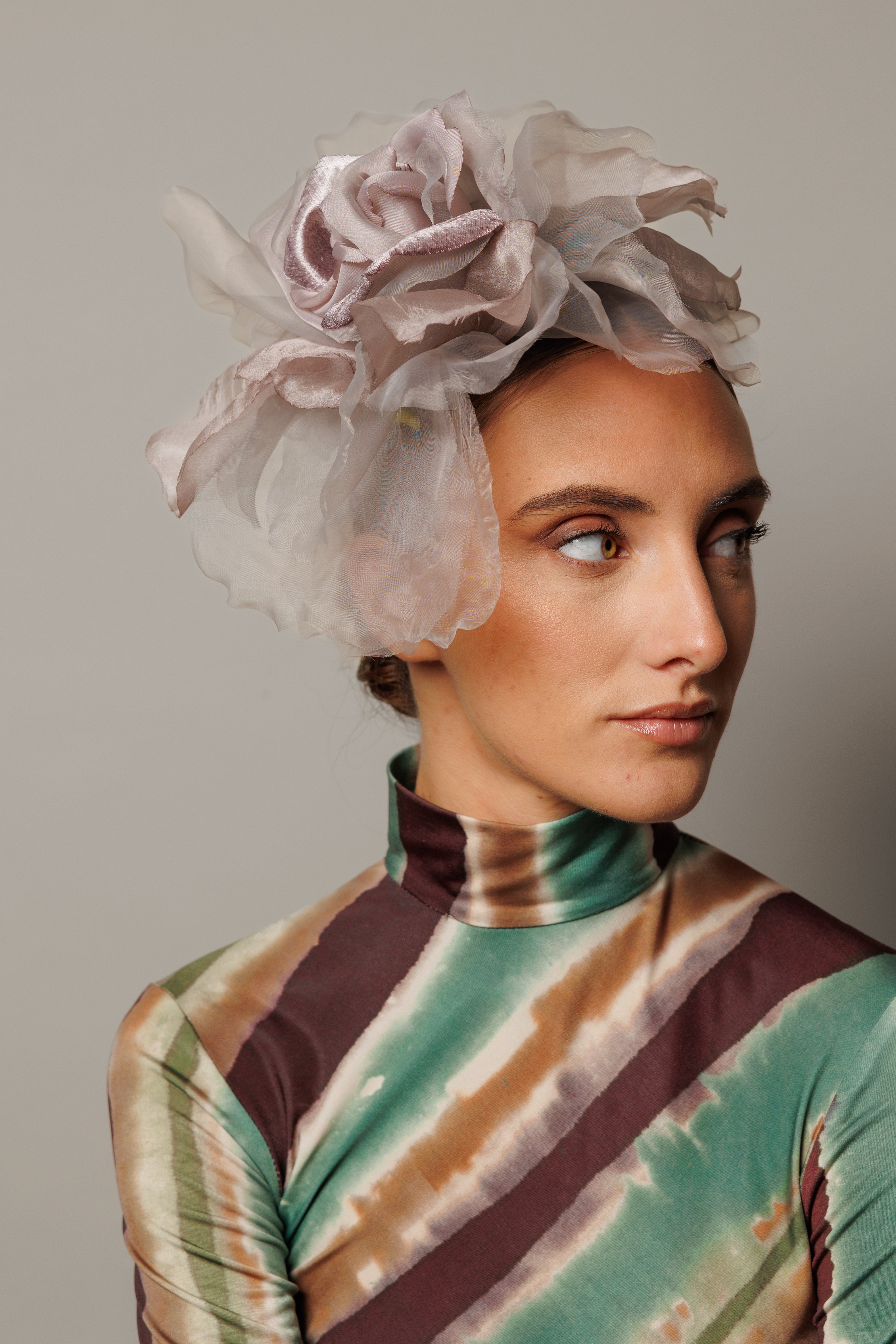 Tocado Raimunda rosa